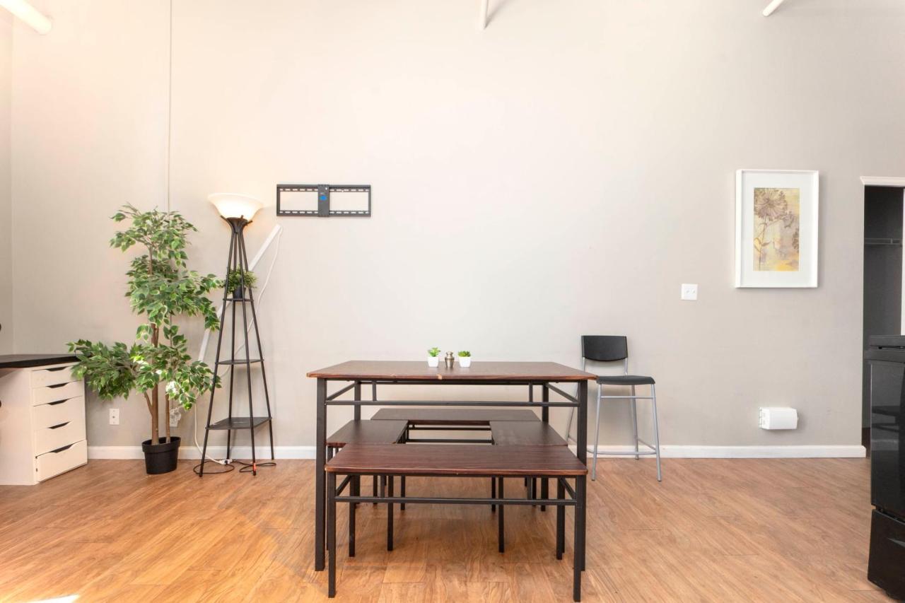 Renu Downtown Apartment