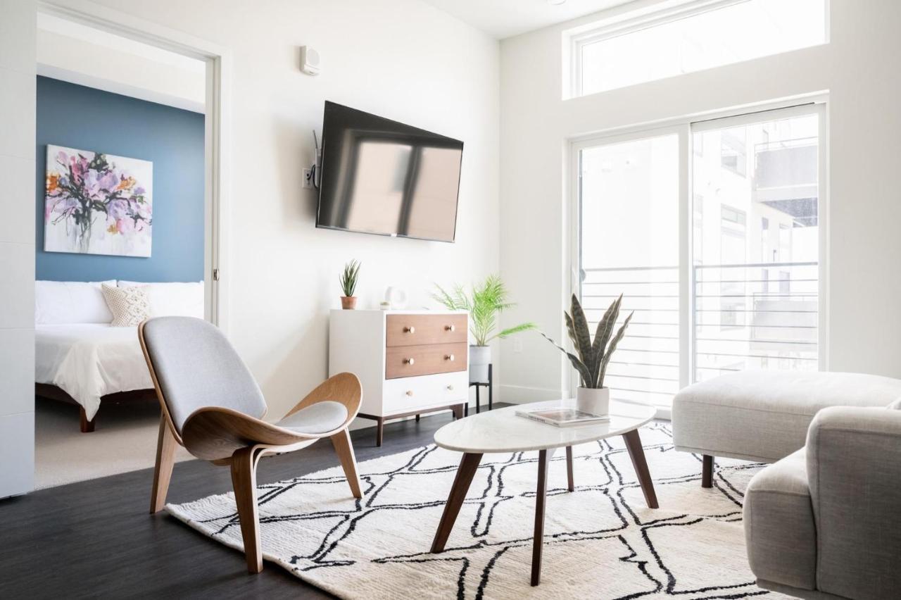 Holiday home Skyline Blue Modern Loft - Zuni Lofts