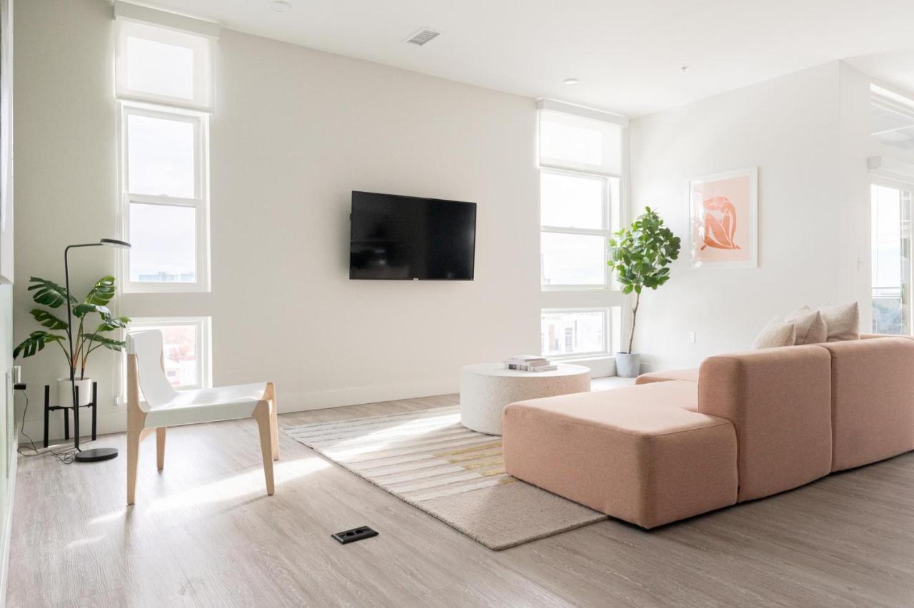 Skyline Loft - Sweeping Views - Lohi