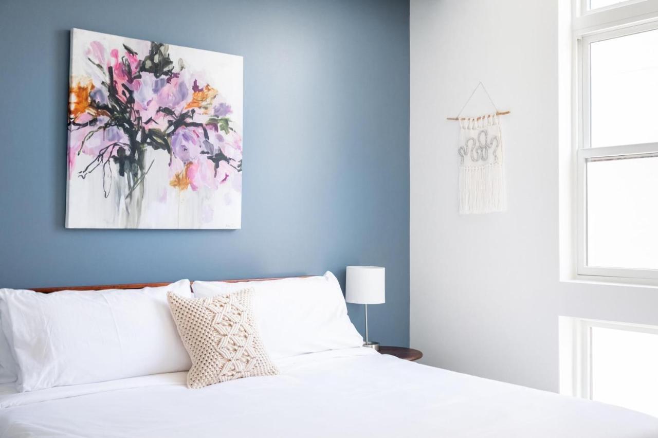 Skyline Blue Modern Loft - Zuni Lofts