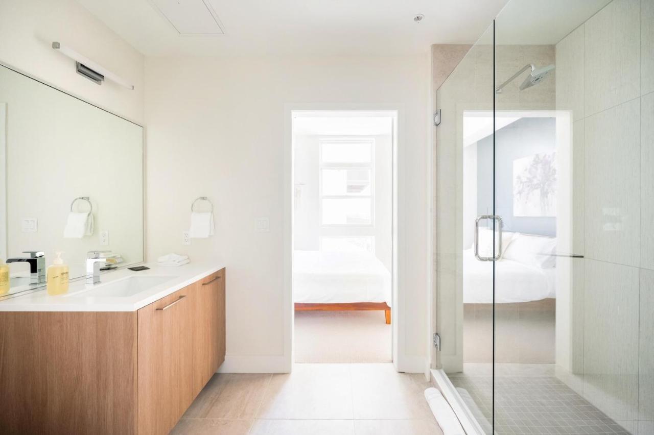 Skyline Blue Modern Loft - Zuni Lofts Holiday home Denver