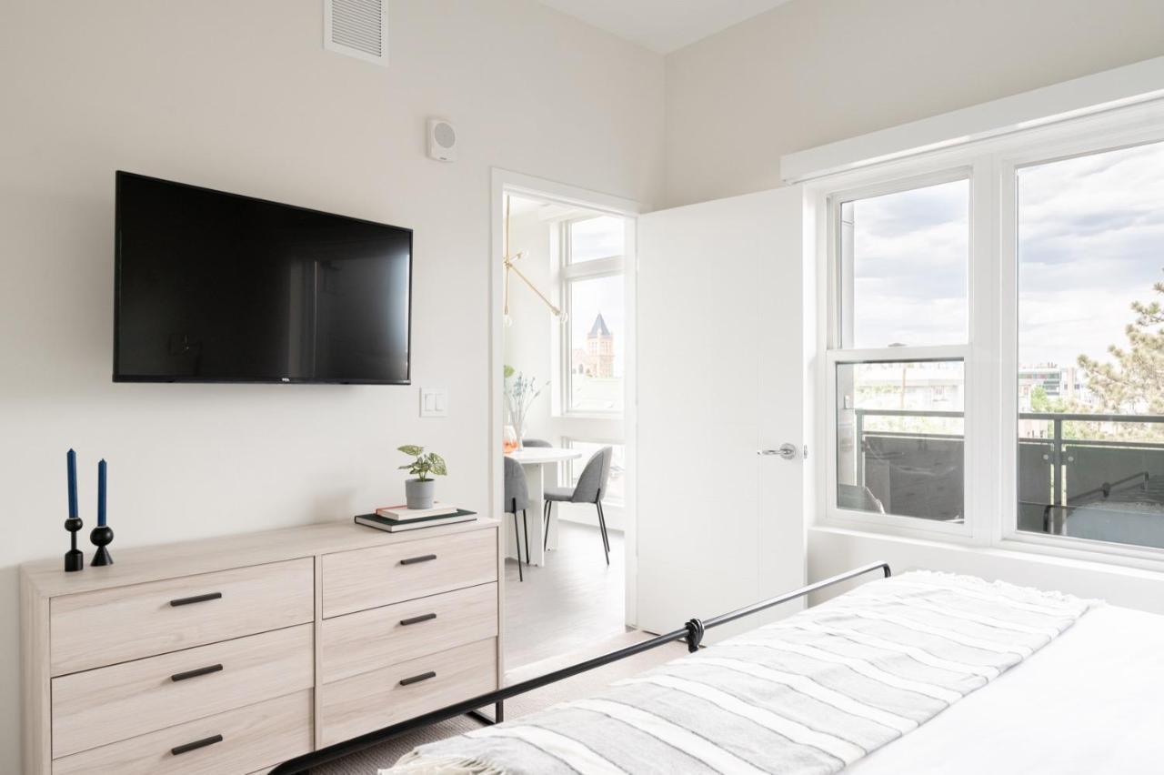 A Modern Point Of View - Luxe Loft - Espadin Lohi Holiday home