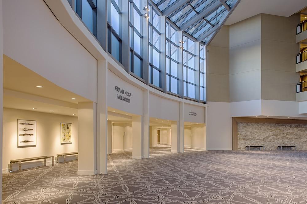 Hyatt Regency Tech Center Hotel 4*