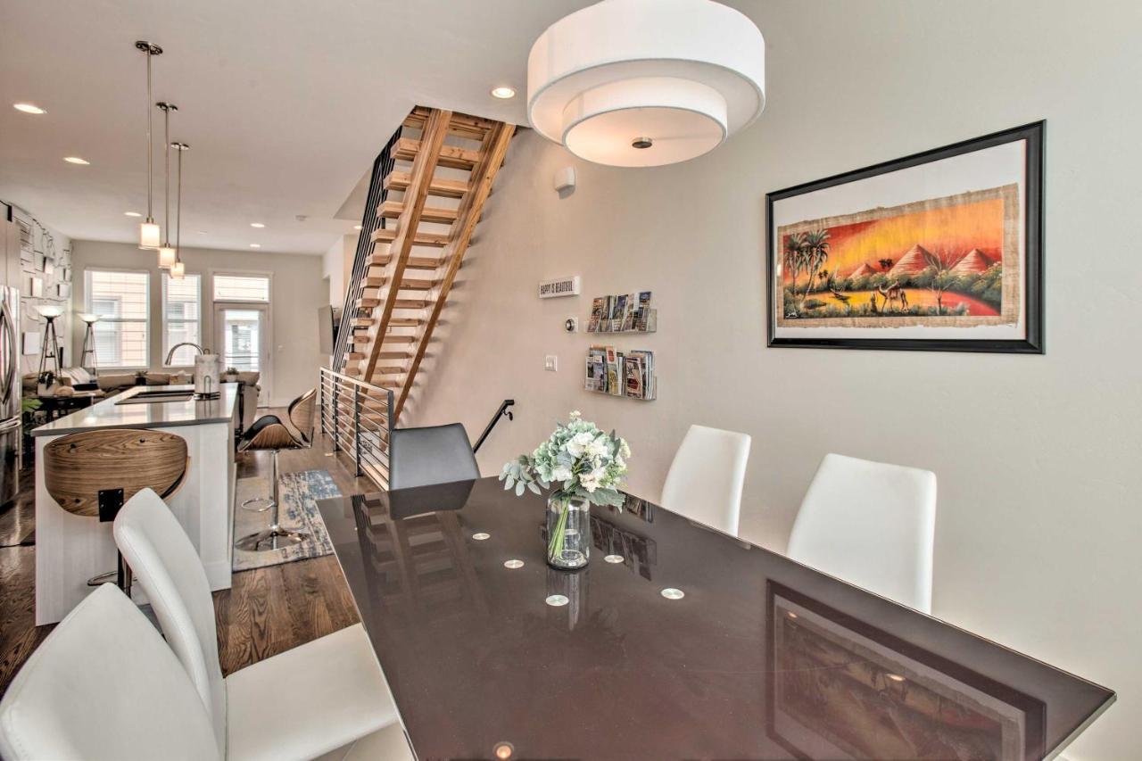 Abode With Rooftop Deck And Views Denver