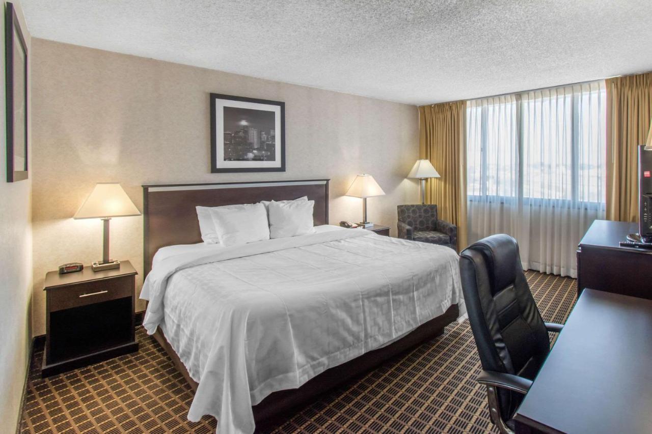 Clarion Hotel