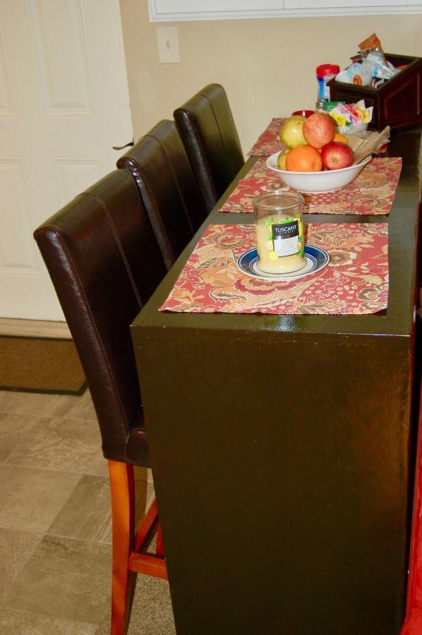Apartment Blue Bear Den 3br 2ba &