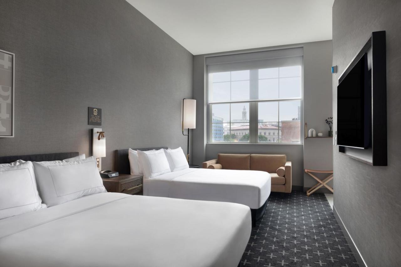 The Slate Downtown, Tapestry By Hilton Hotel 4*