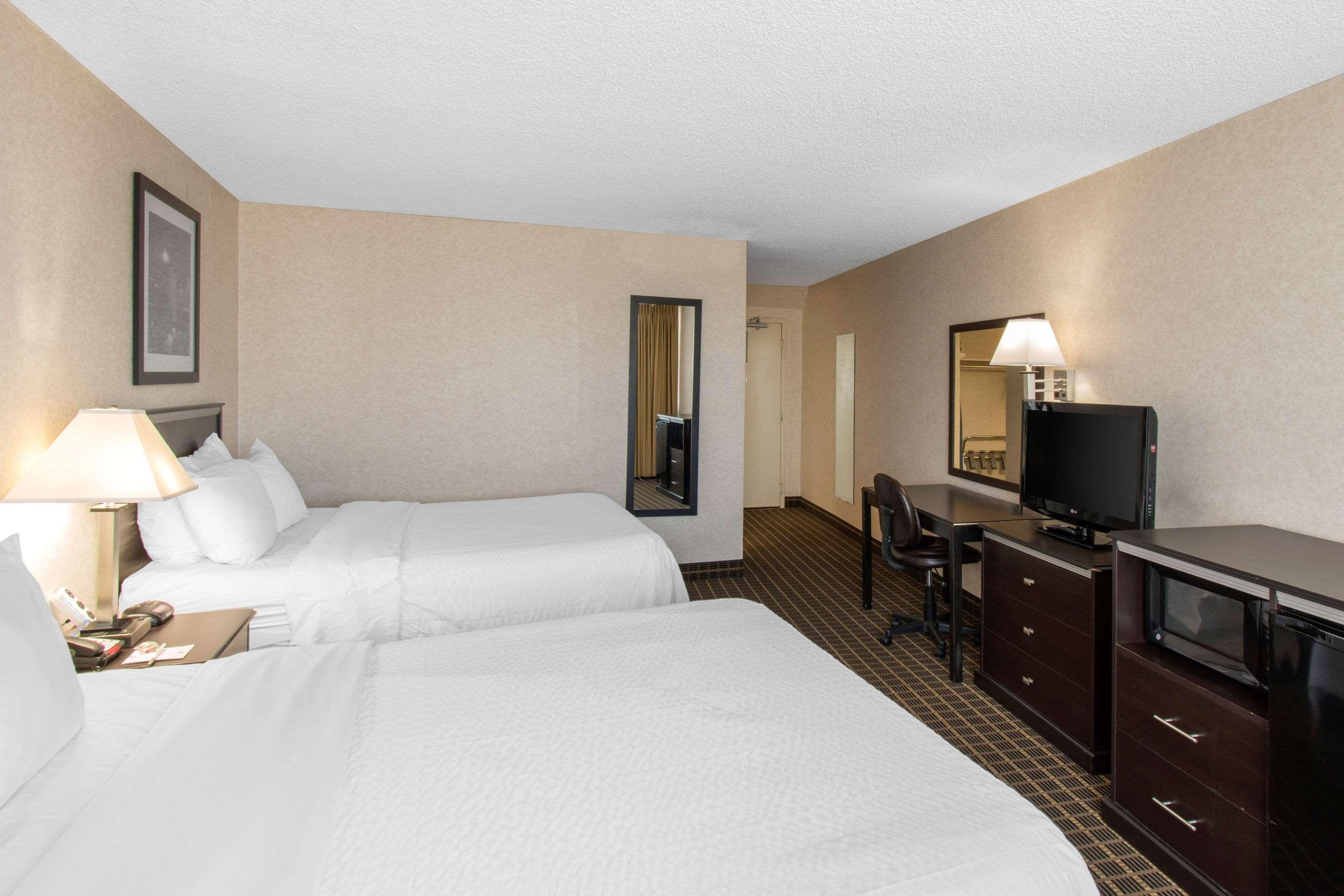 Clarion Hotel