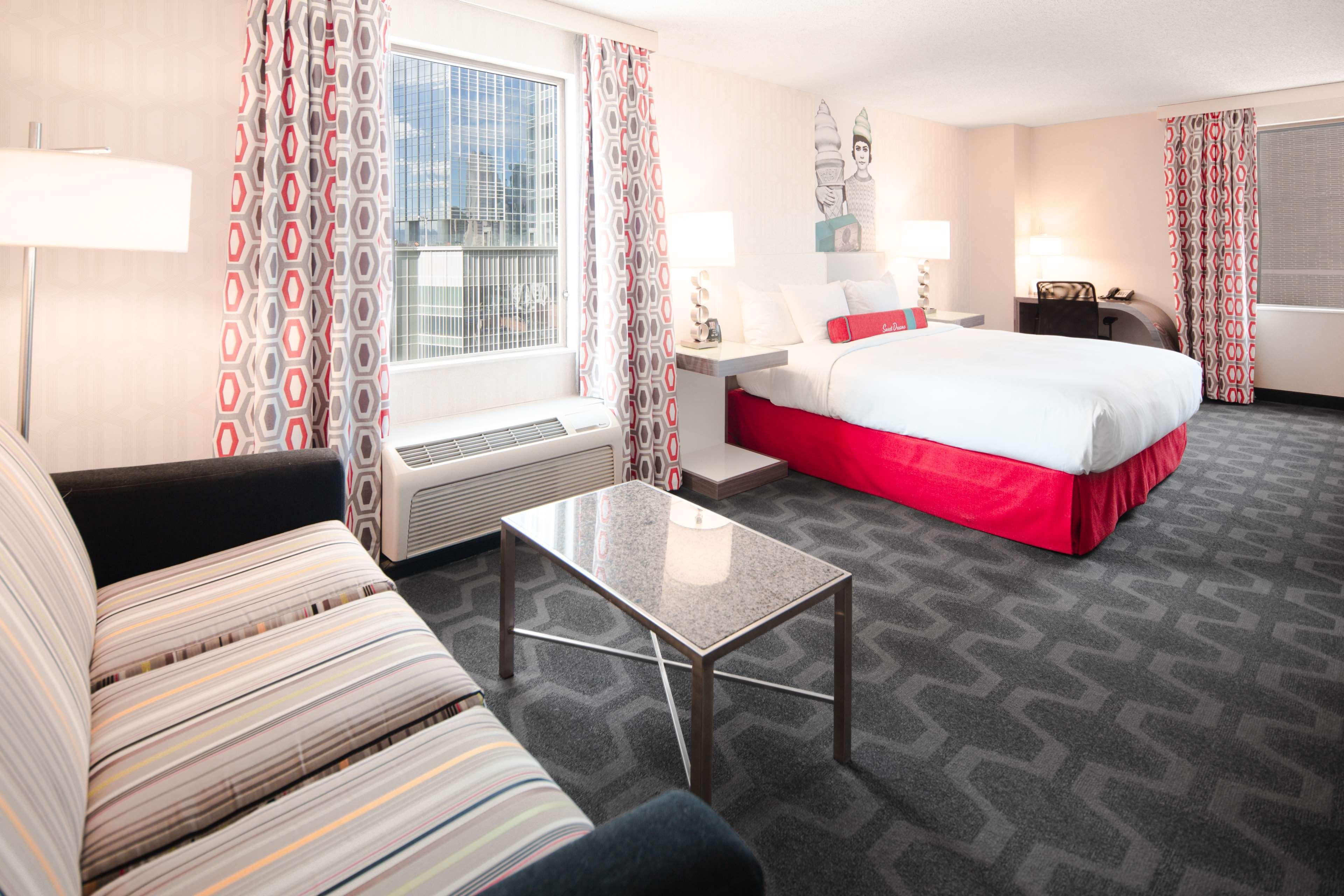 The Curtis - A Doubletree By Hilton Hotel