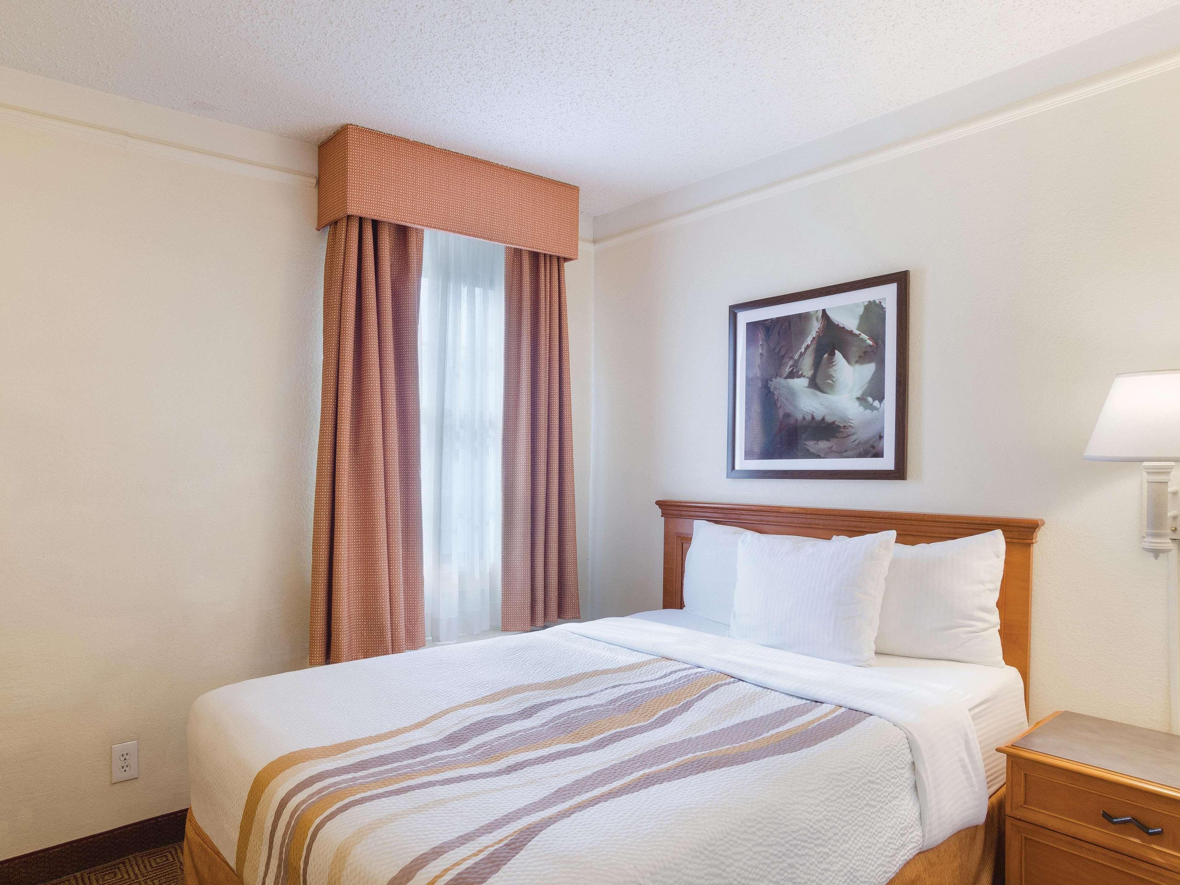 La Quinta By Wyndham Cherry Creek Denver