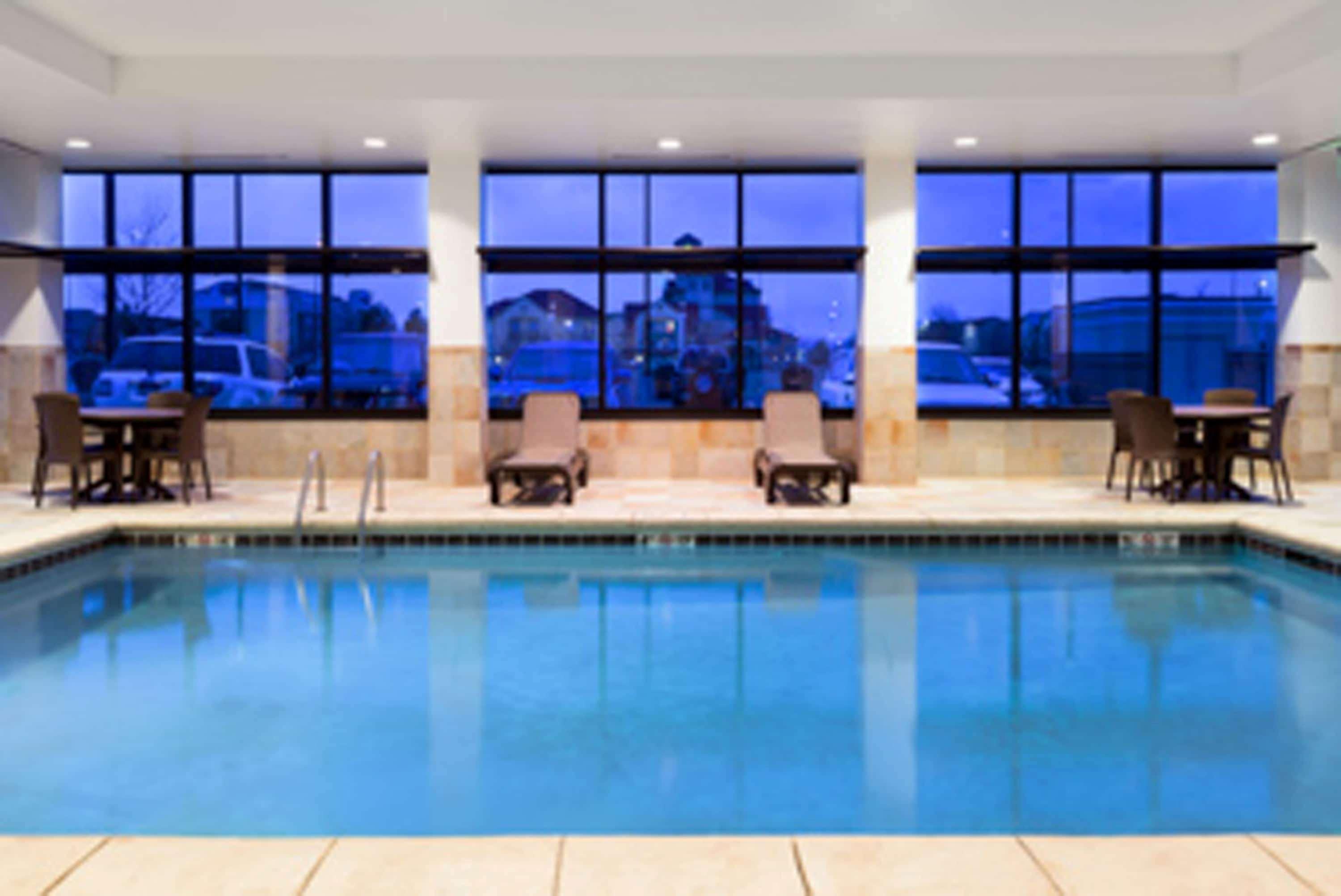 Hotel Baymont By Wyndham International Airport