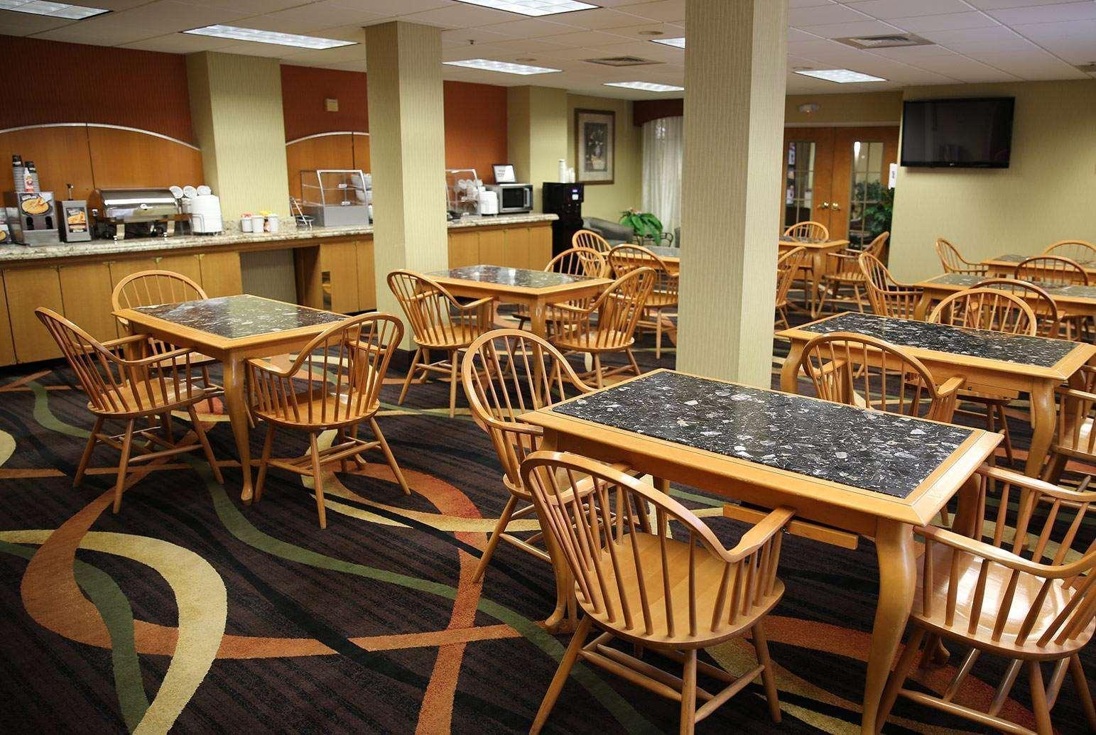Americinn & International Airport Hotel Denver