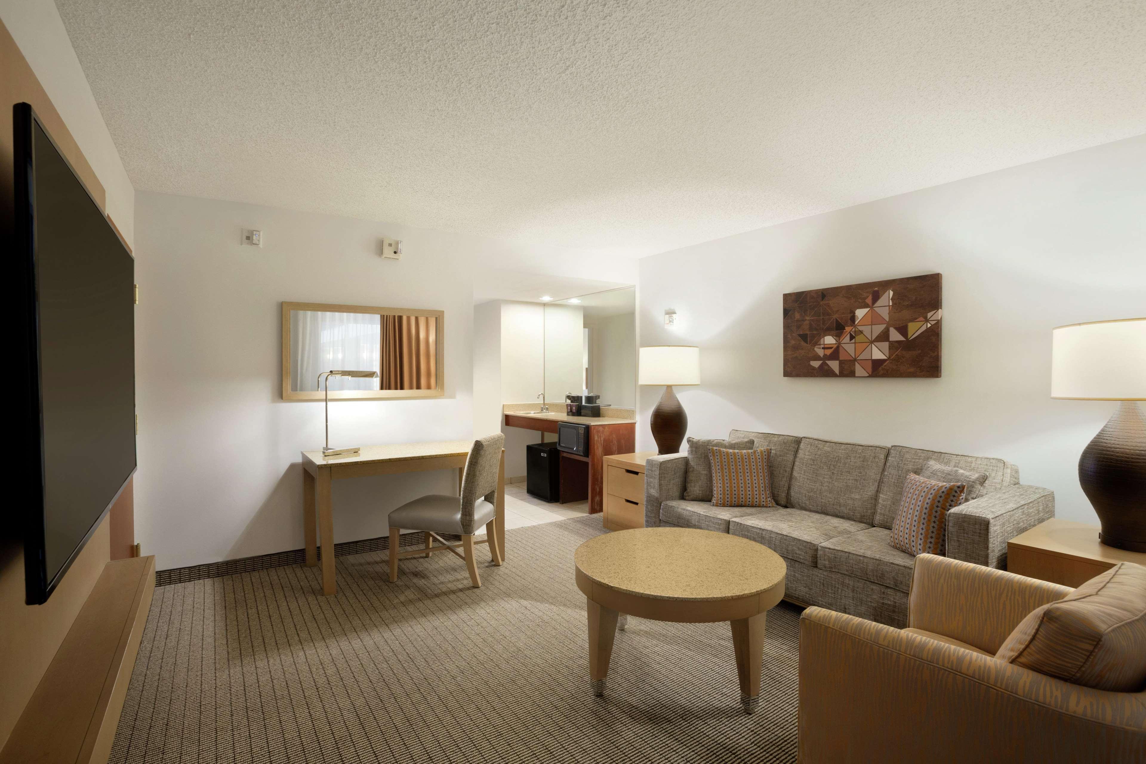 Embassy By Hilton International Airport