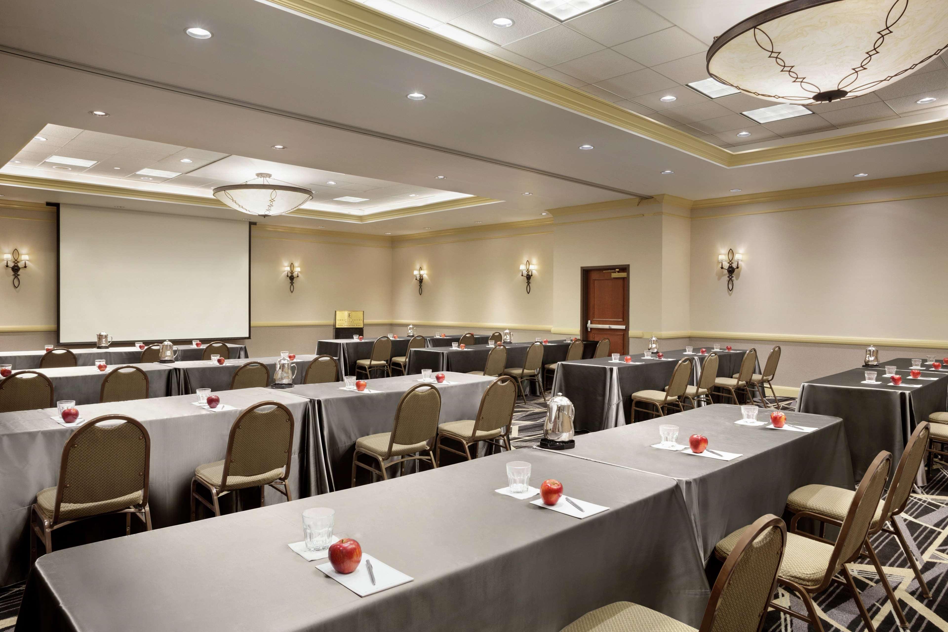 Embassy By Hilton International Airport 4*