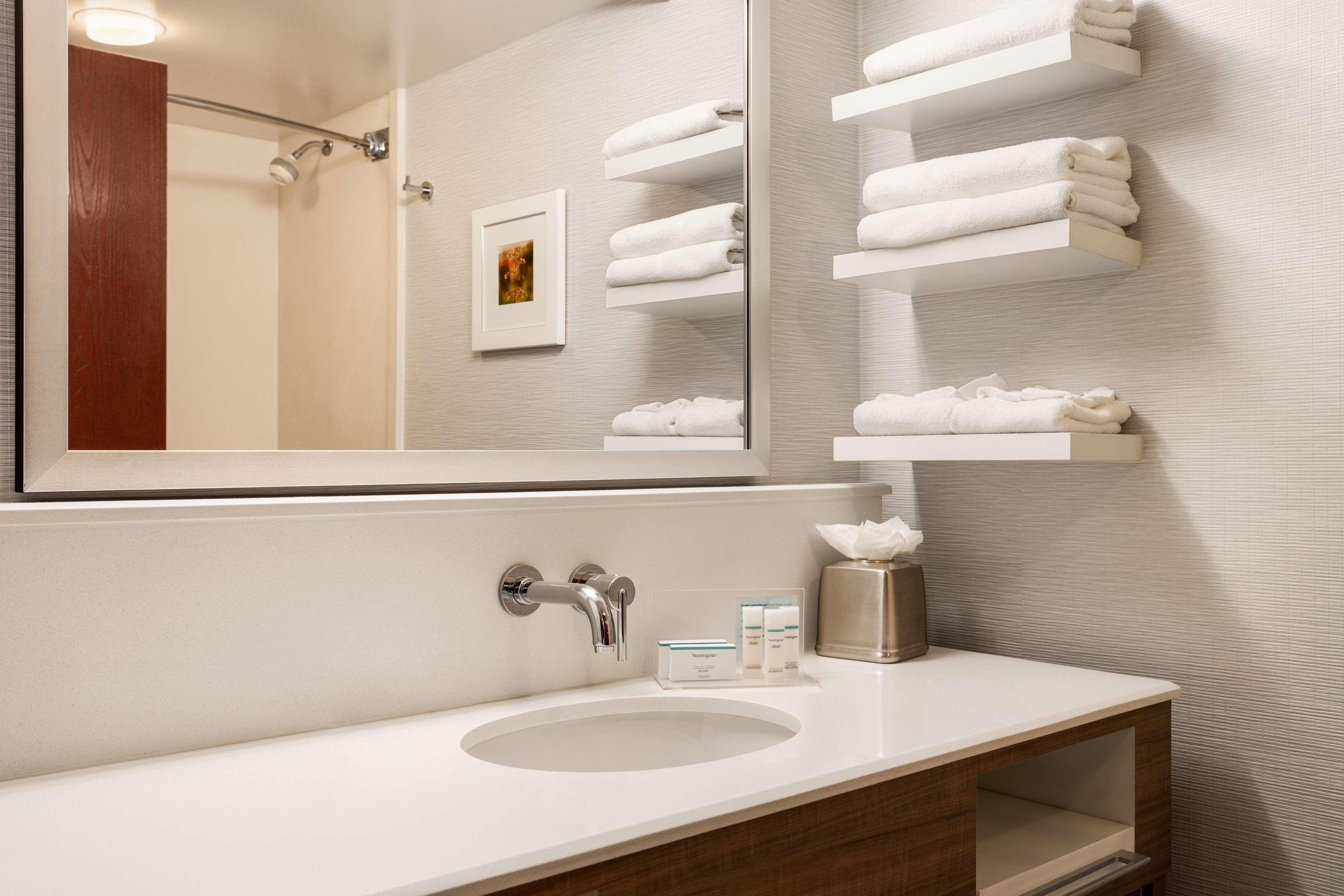 Hampton & Denver-cherry Creek 3*