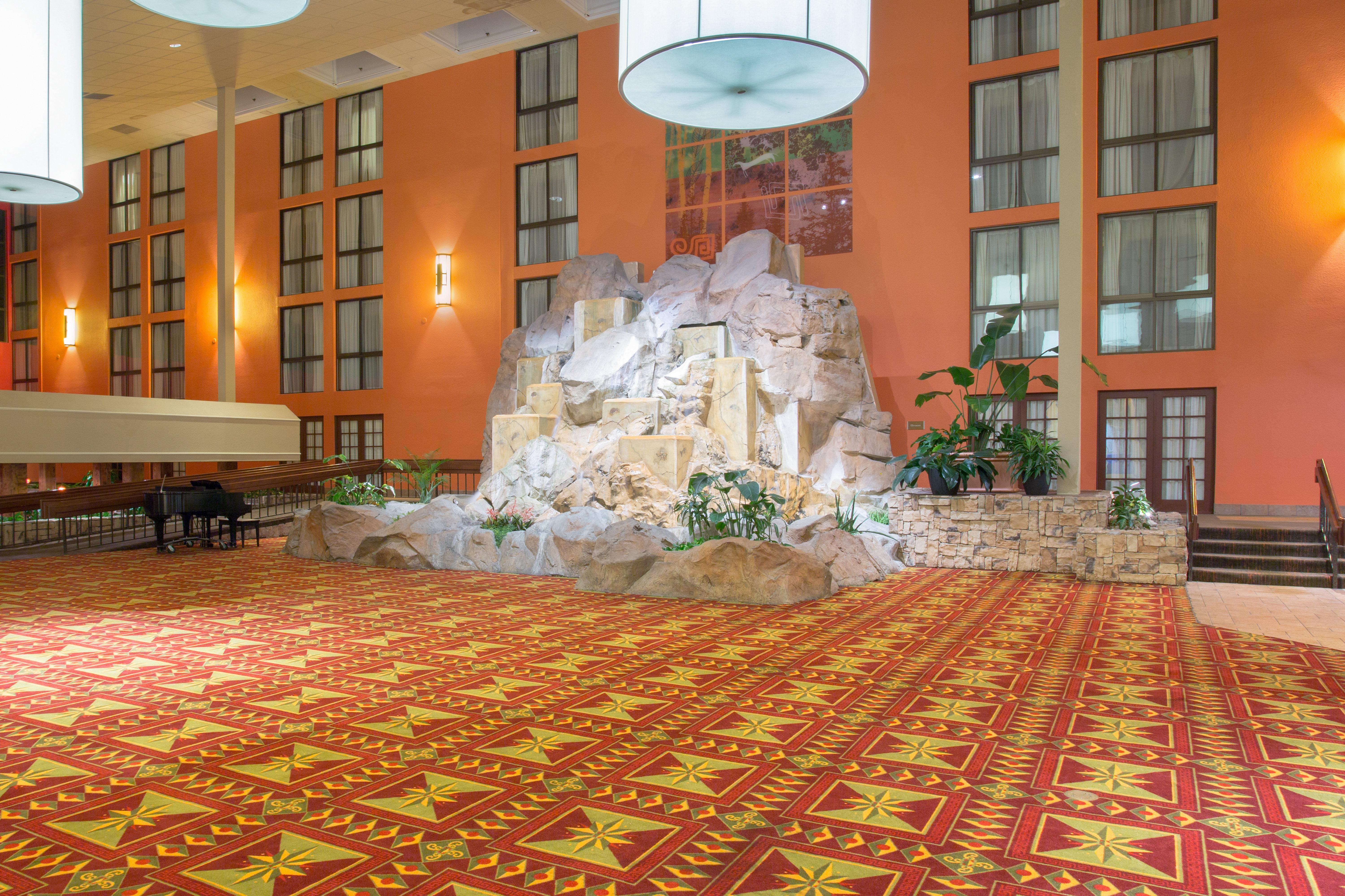 Hotel Crowne Plaza International Airport, An Ihg 3*