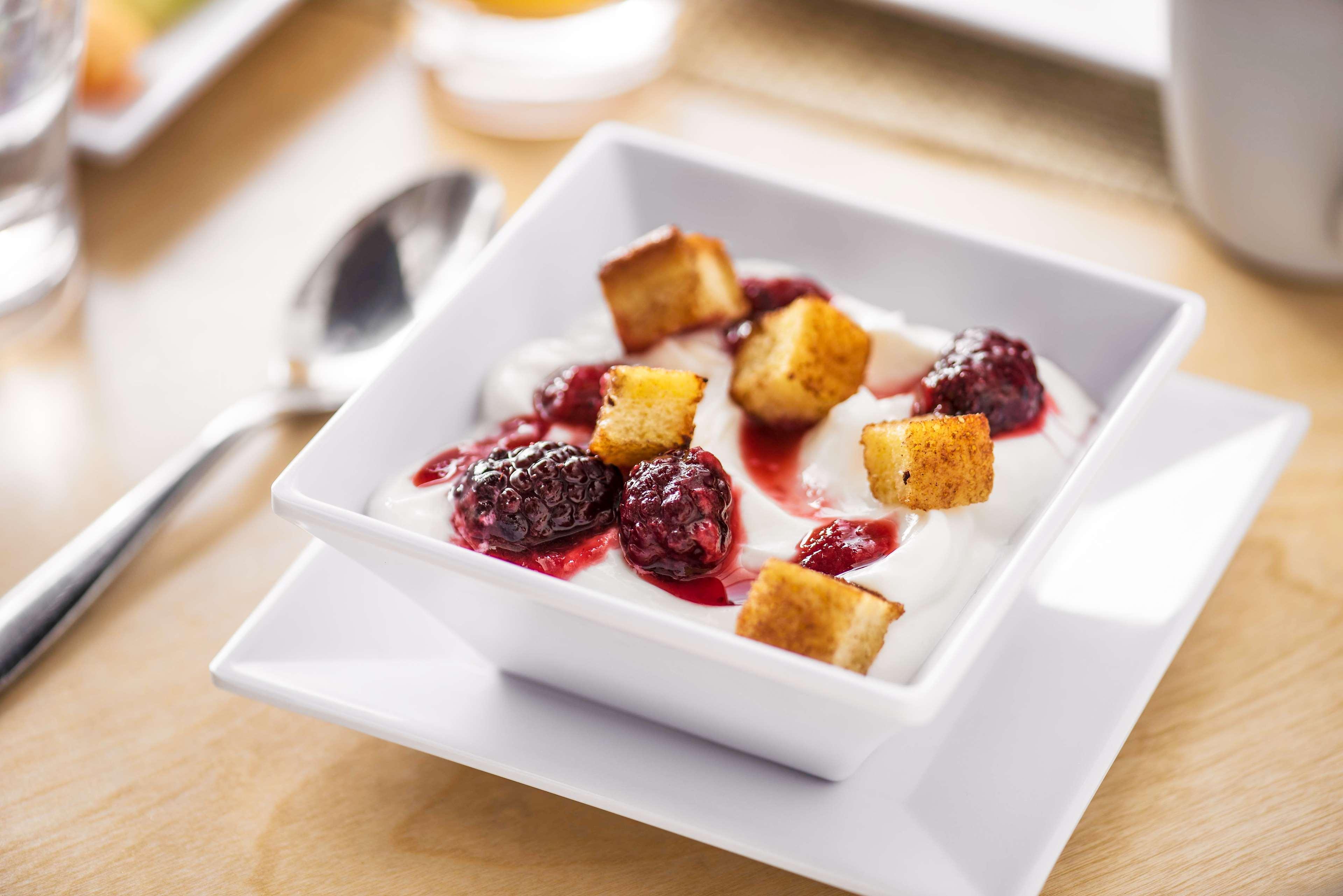 Hyatt Place Cherry Creek 3*