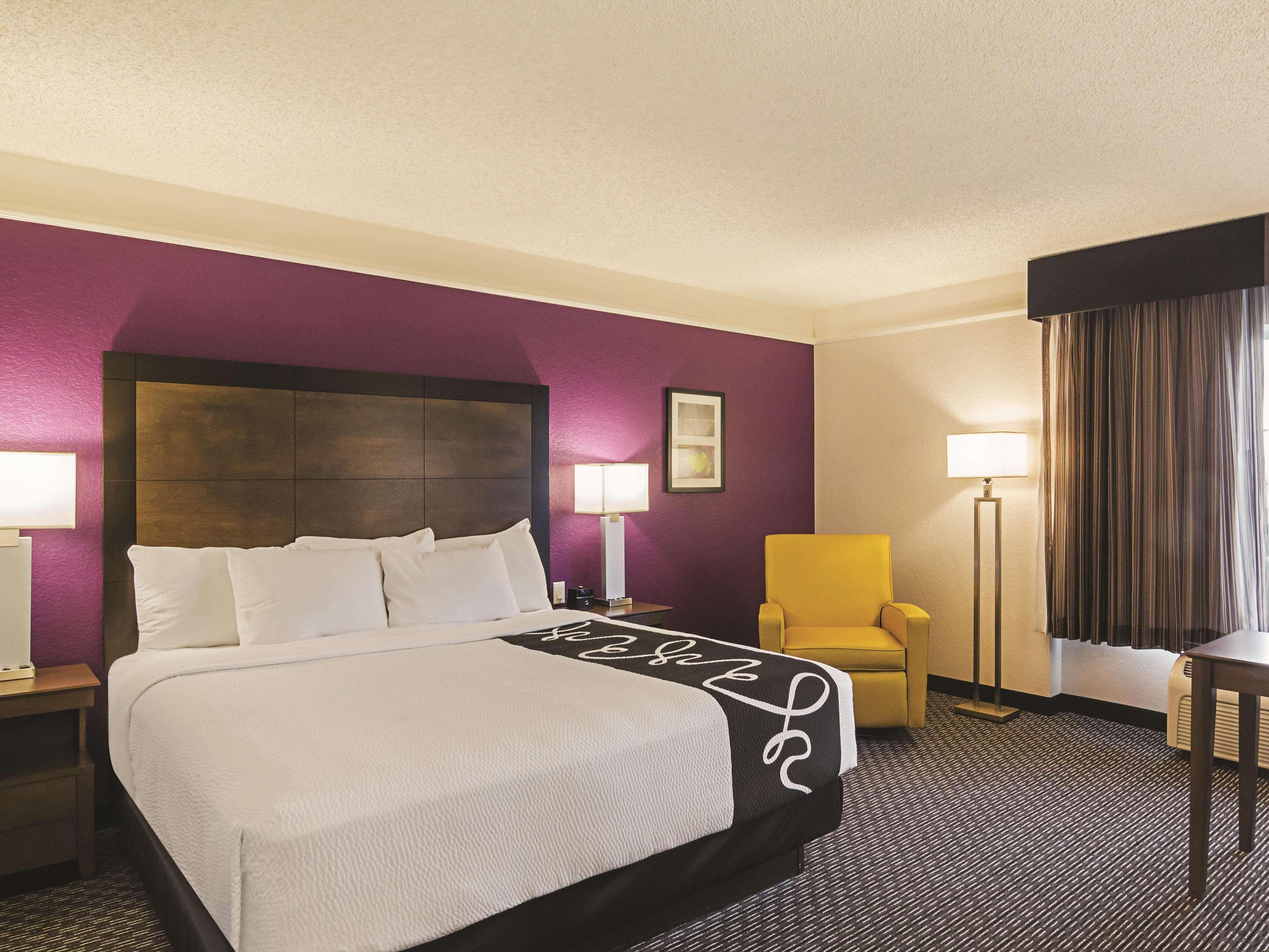 La Quinta By Wyndham Airport Dia