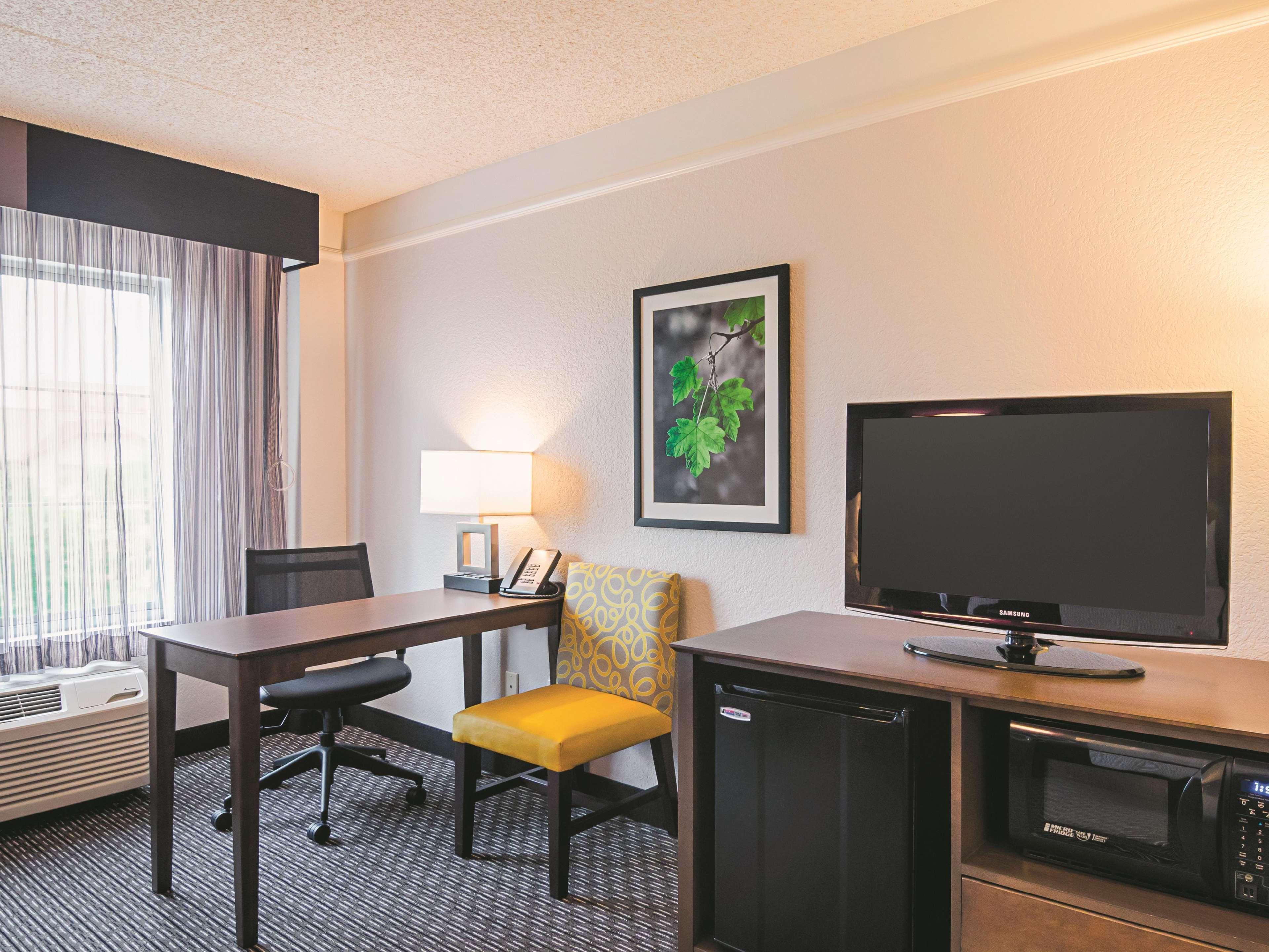 La Quinta By Wyndham Airport Dia Denver