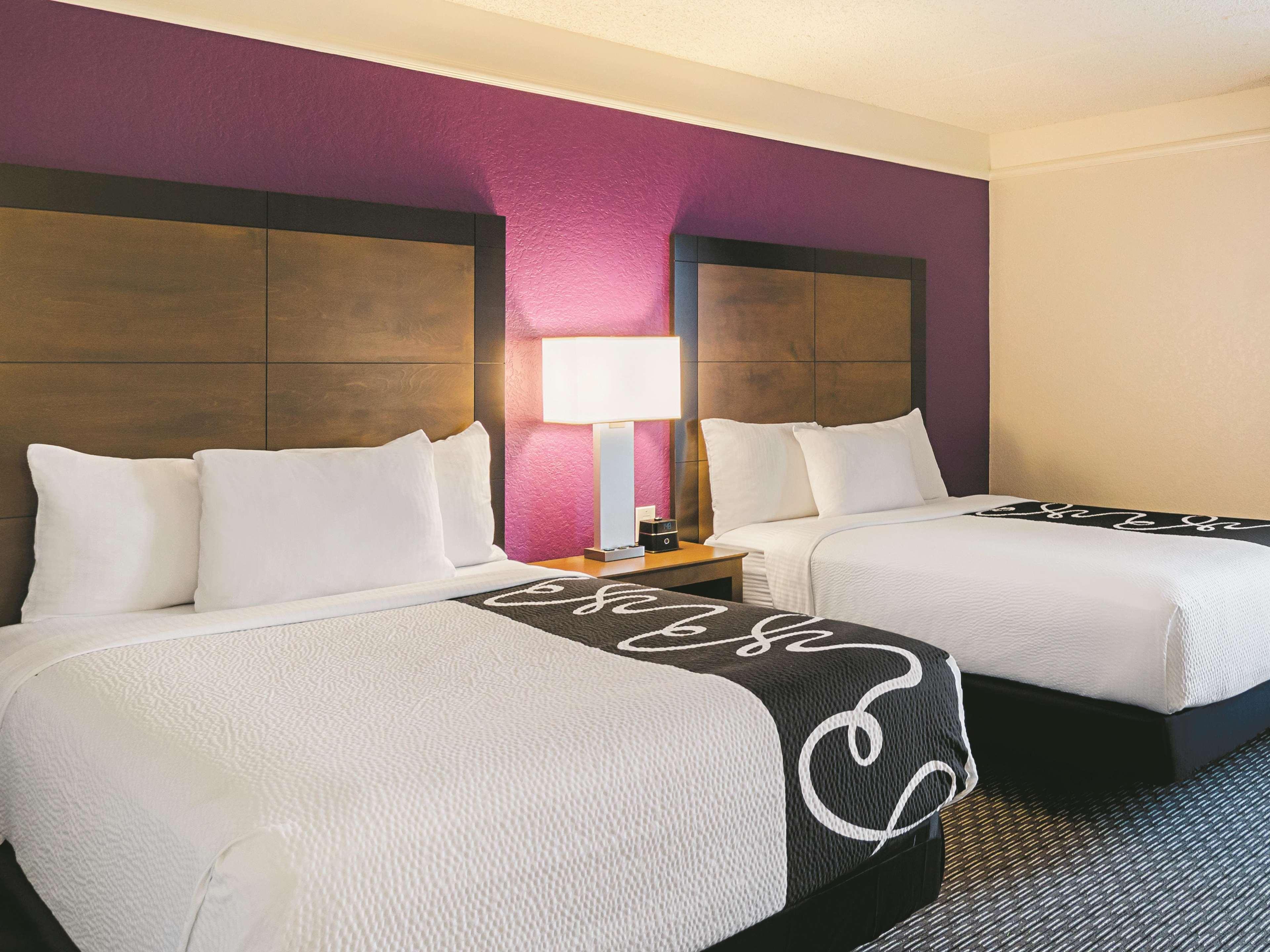 La Quinta By Wyndham Airport Dia Hotel 3*
