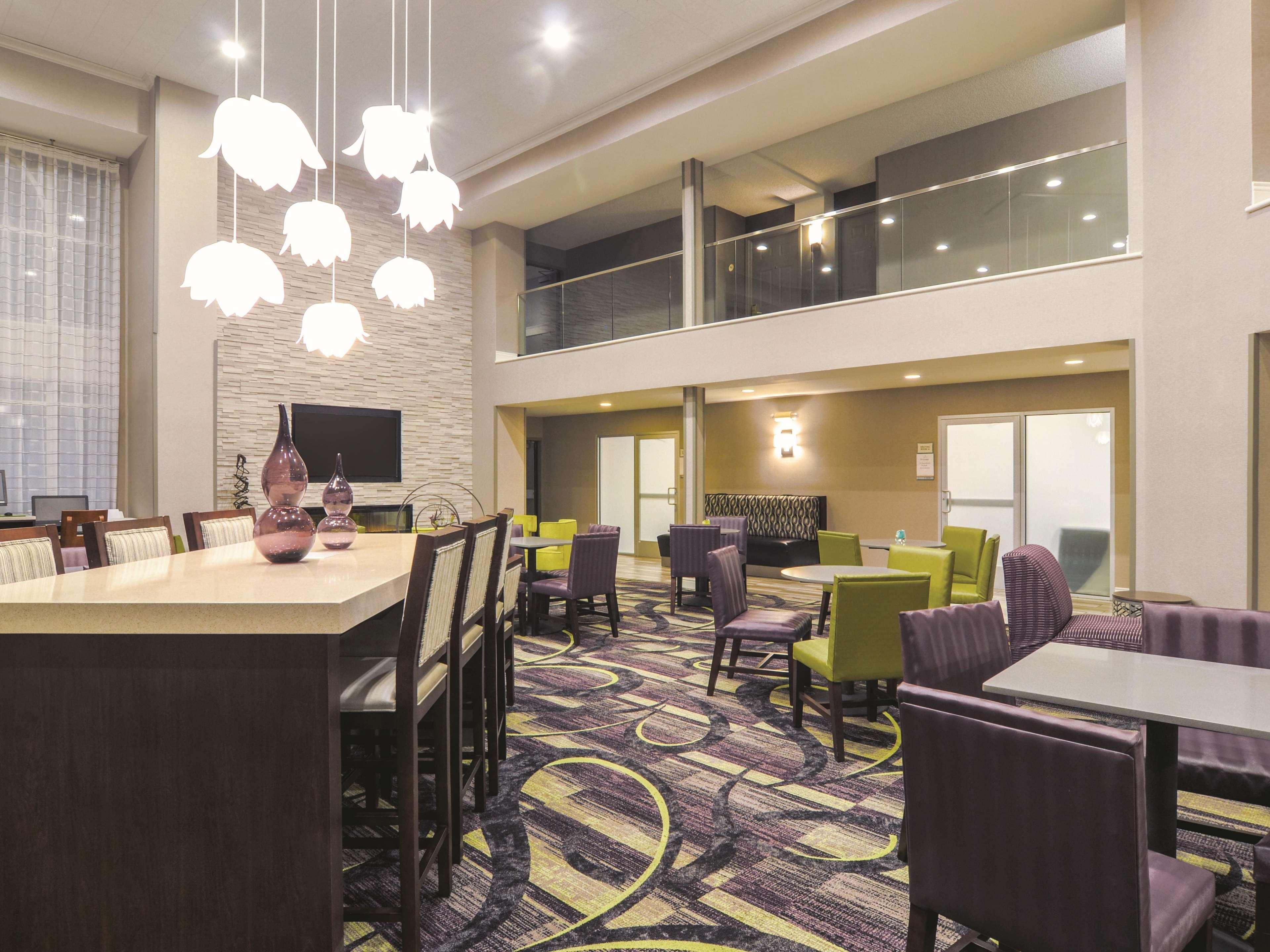 Hotel La Quinta By Wyndham Airport Dia