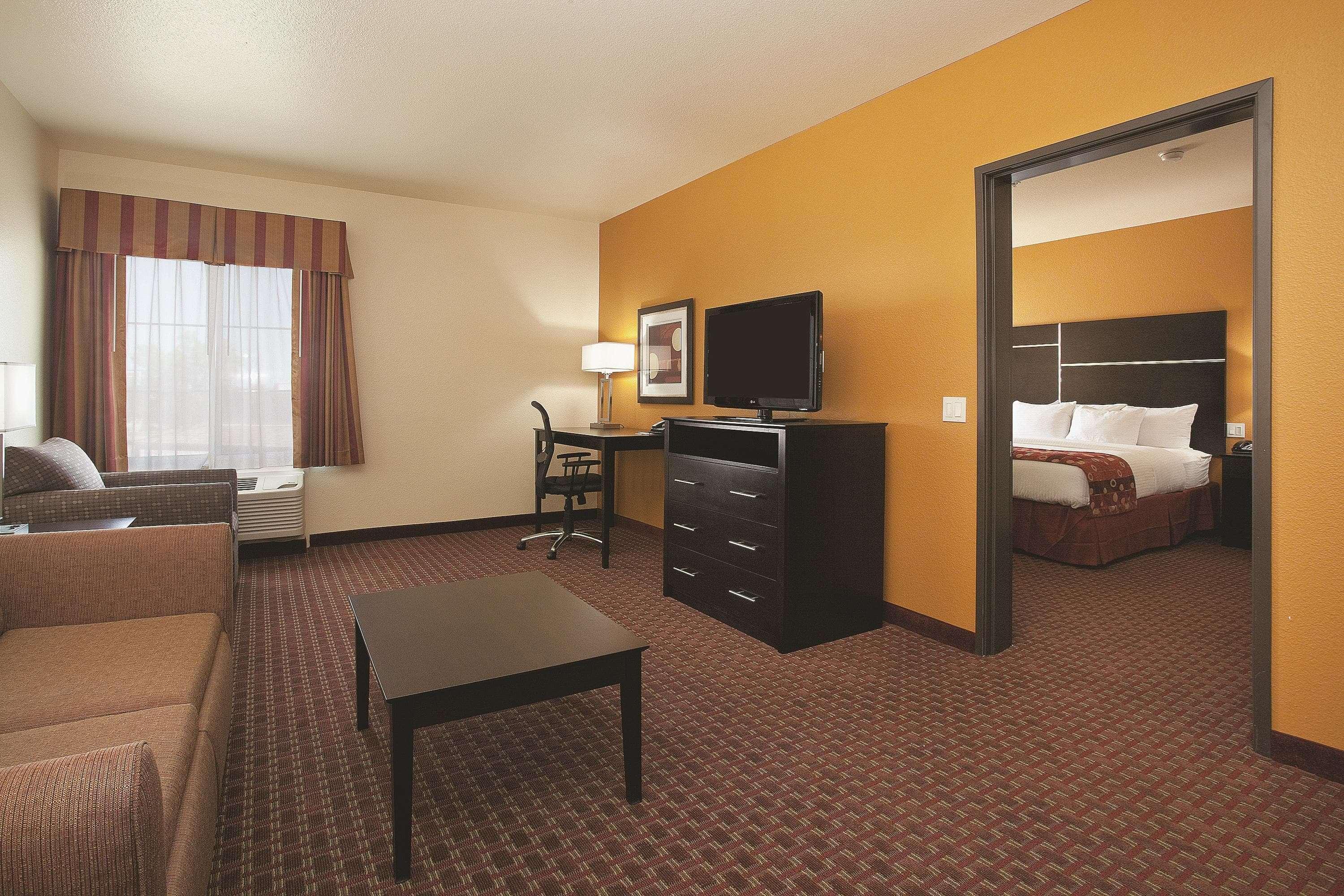 La Quinta By Wyndham Gateway Park Hotel 3*