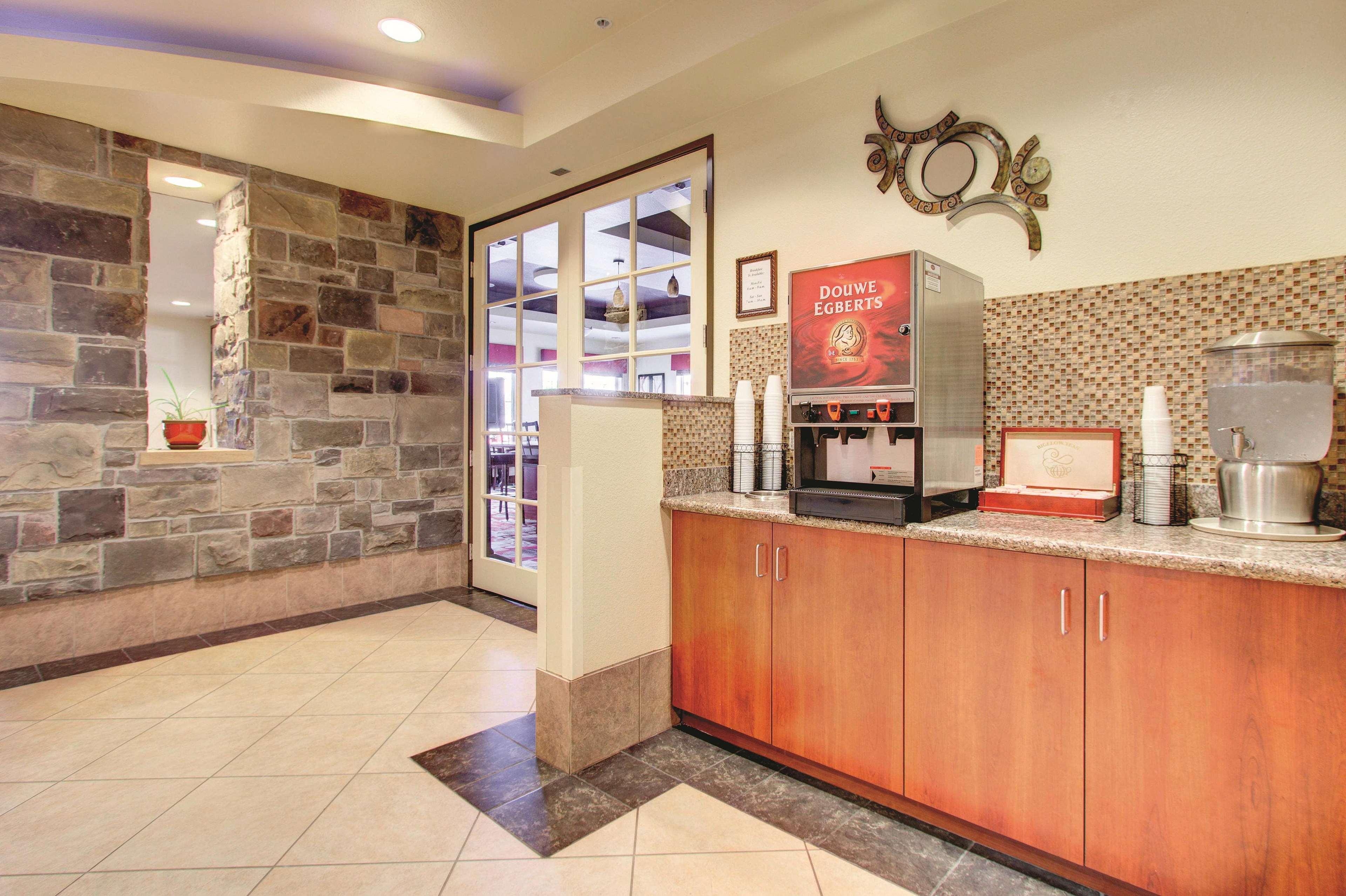 La Quinta By Wyndham Gateway Park Hotel