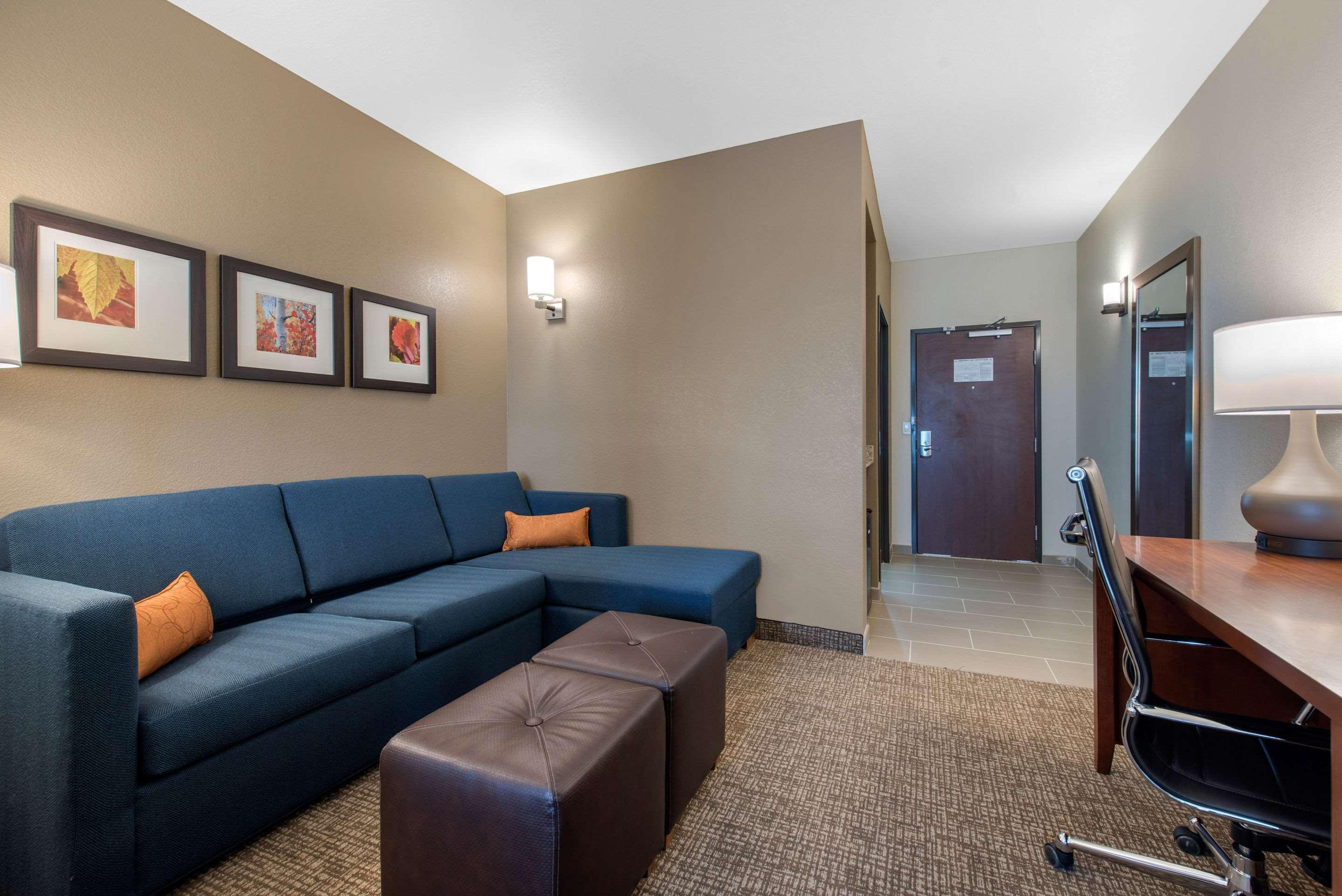 Comfort International Airport 3*