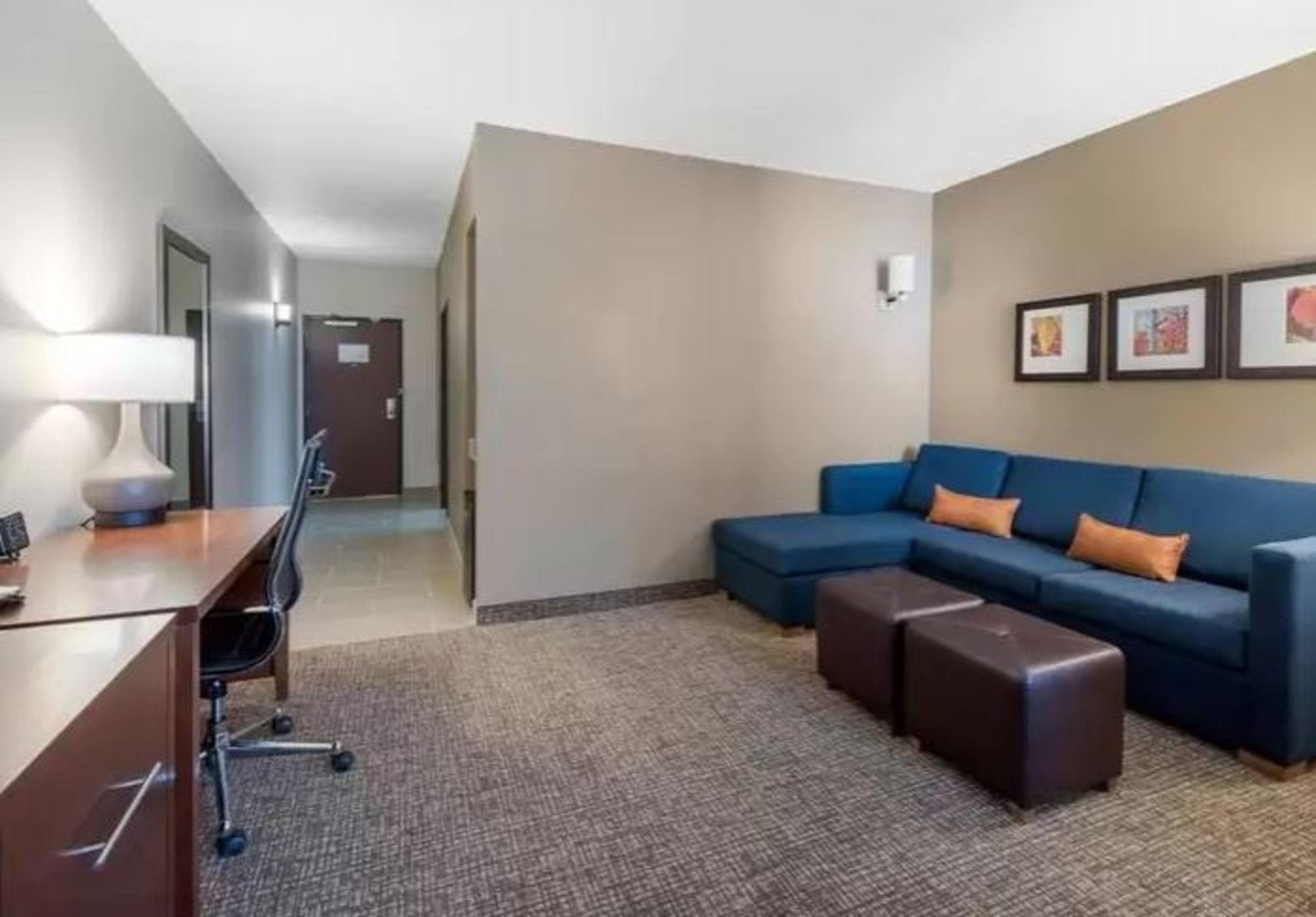 Comfort International Airport 3*