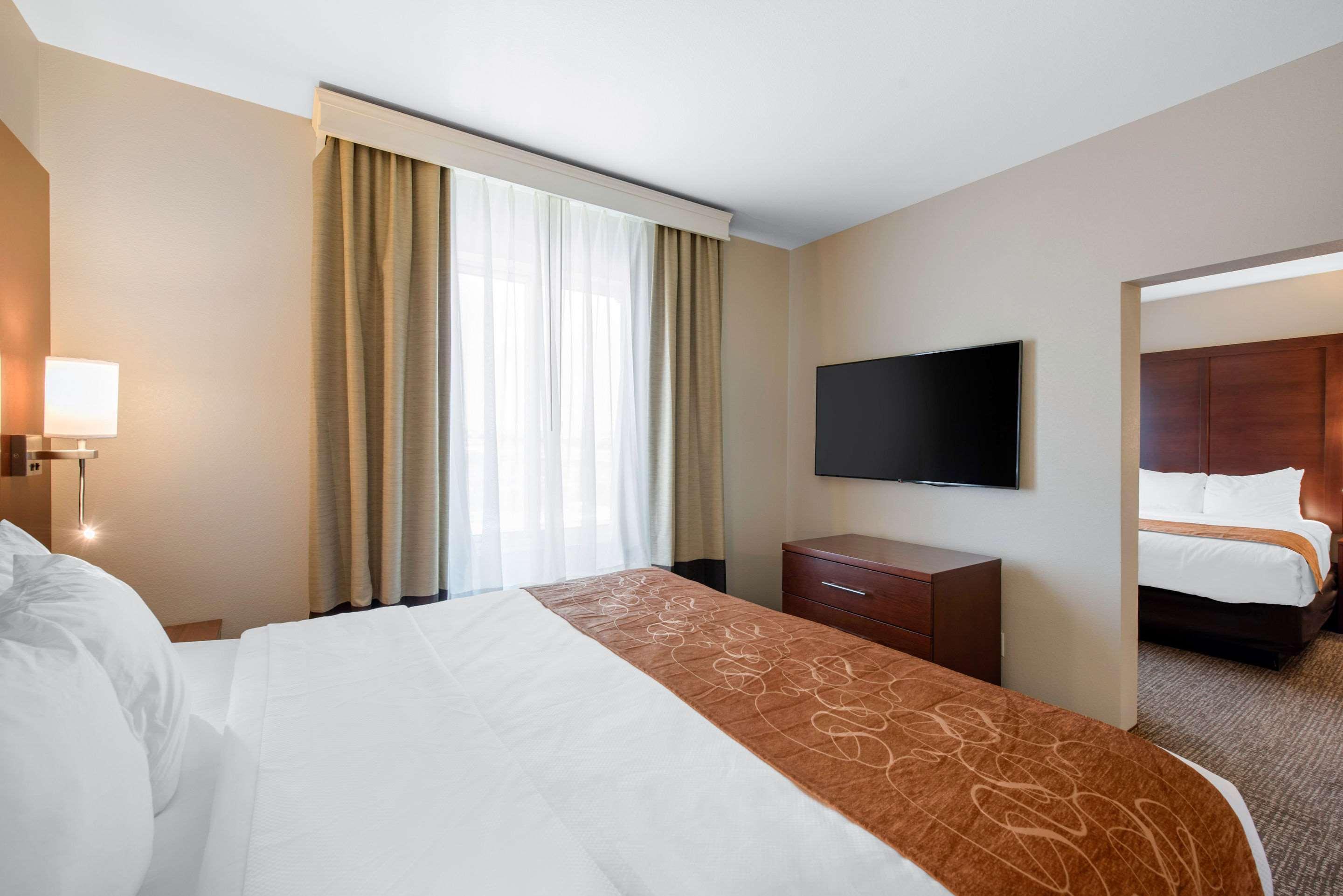 Comfort International Airport 3*