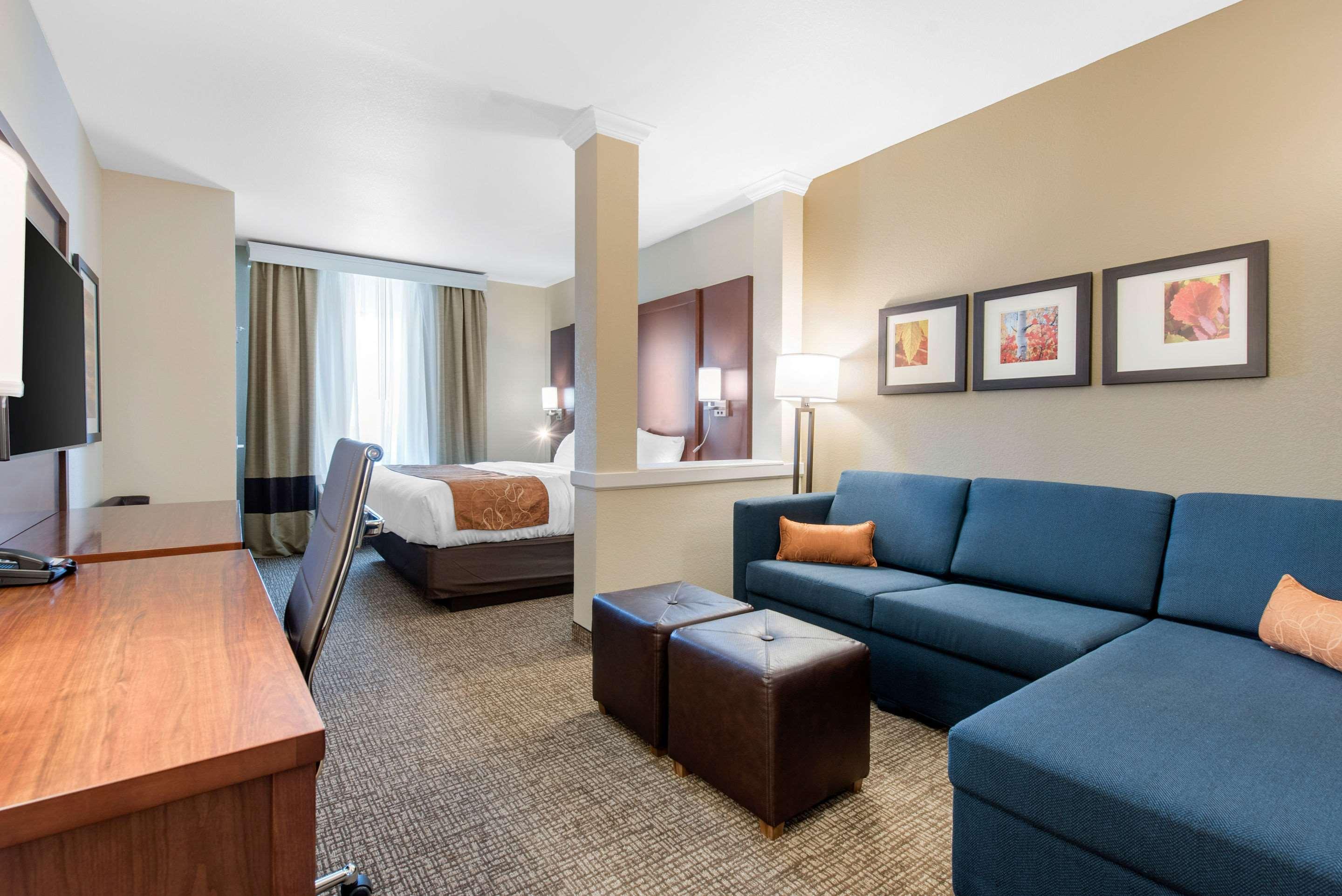 Hotel Comfort International Airport