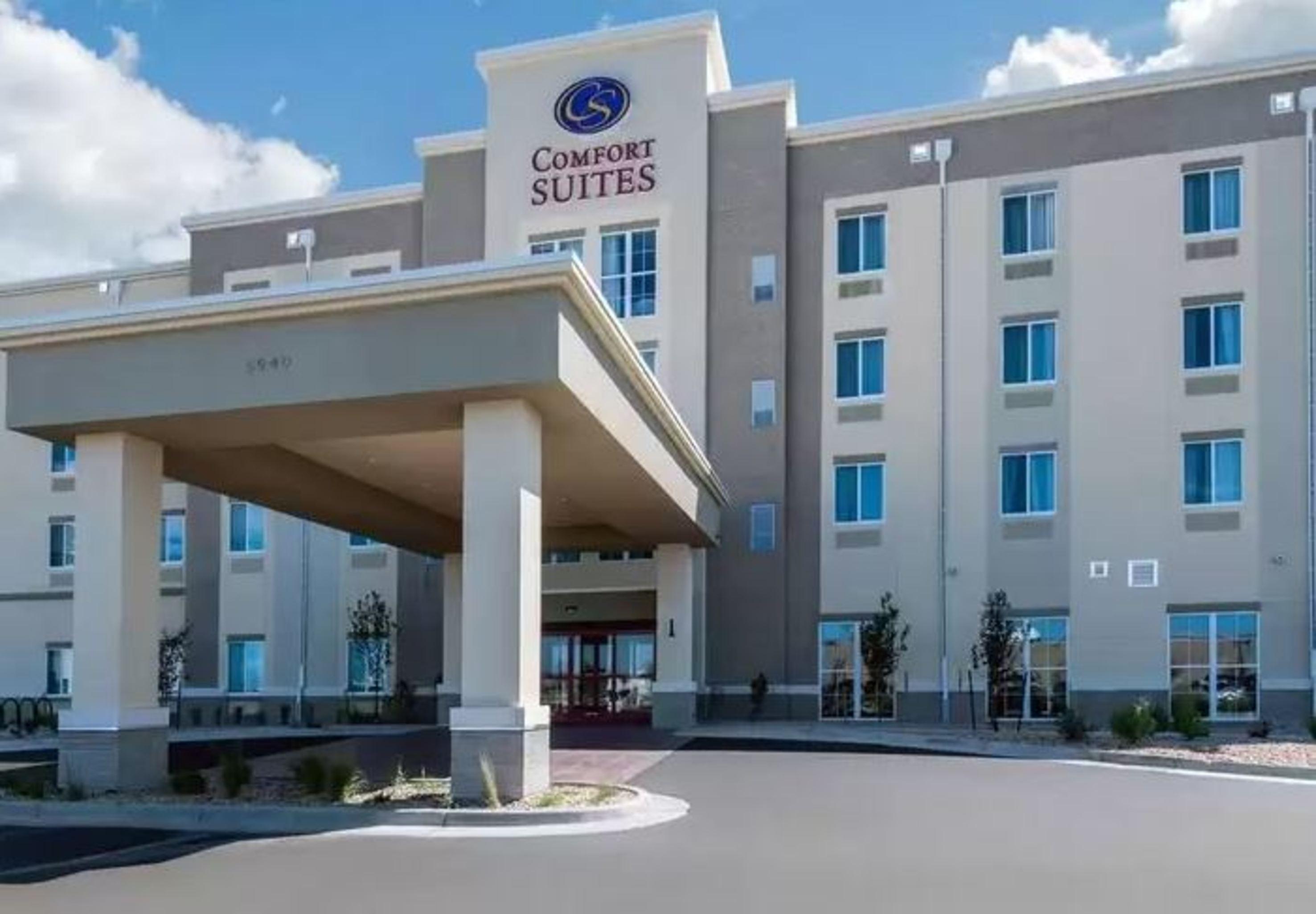 Hotel Comfort International Airport 3*