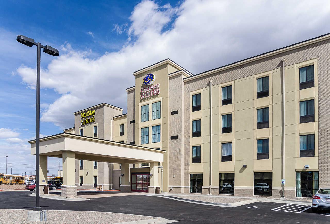 Hotel Comfort Near Downtown