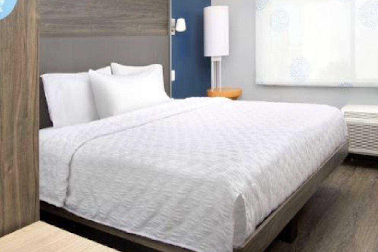 Hotel Tru By Hilton Airport Tower Road 3*