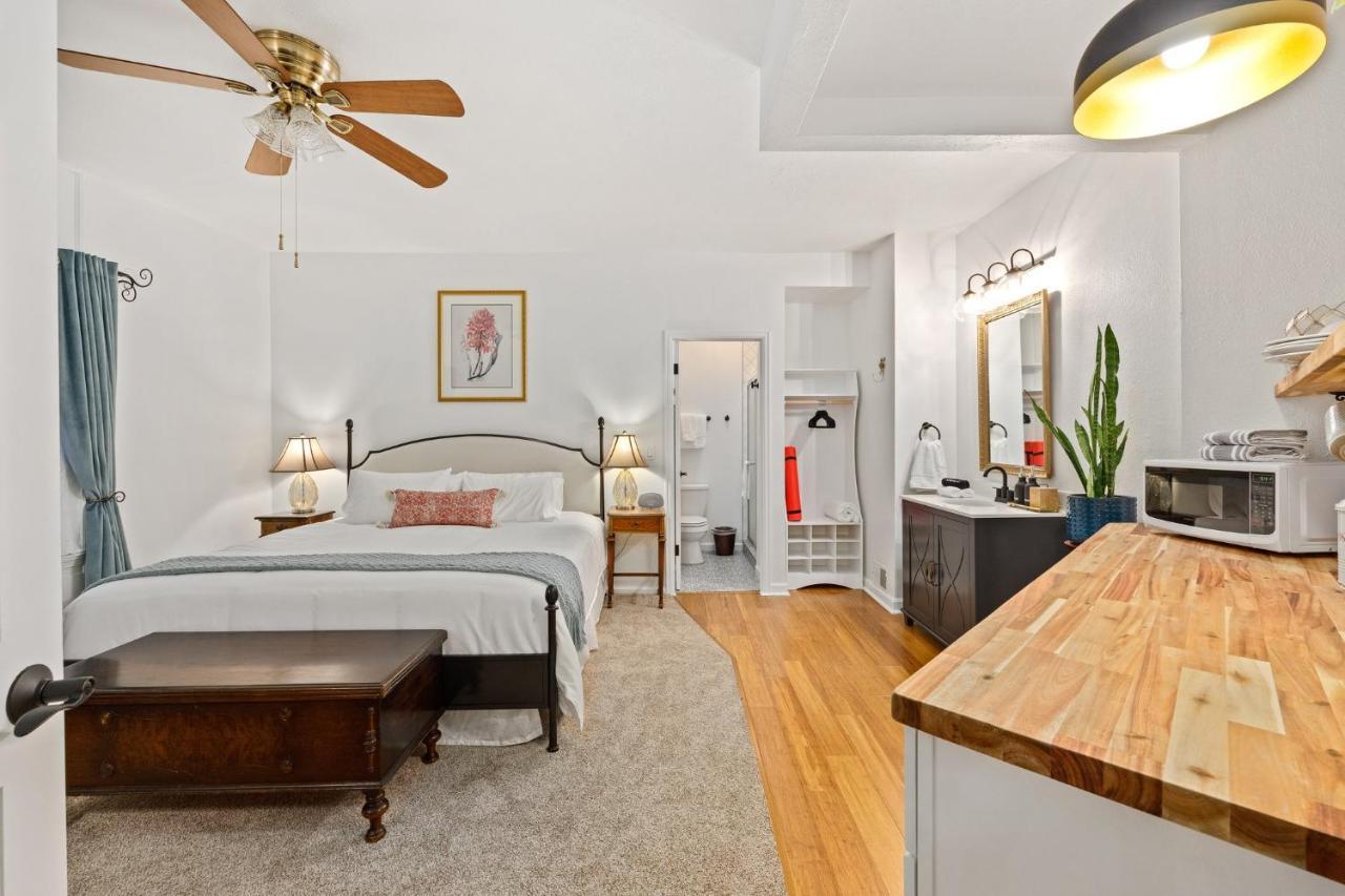 Flora House 5*