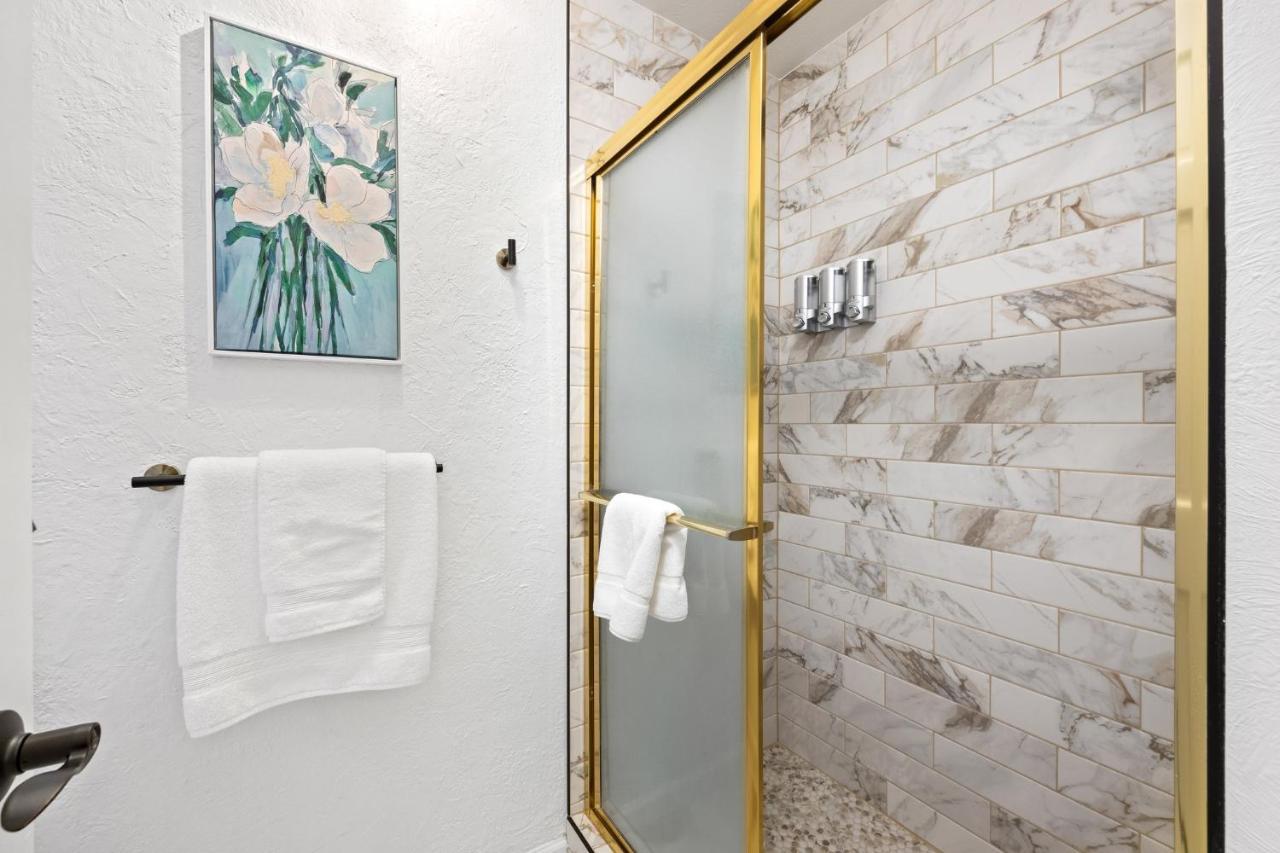 Flora House Hotel 5*