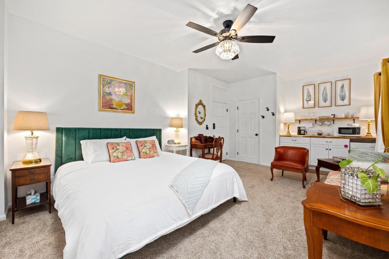 Flora House Hotel 5*