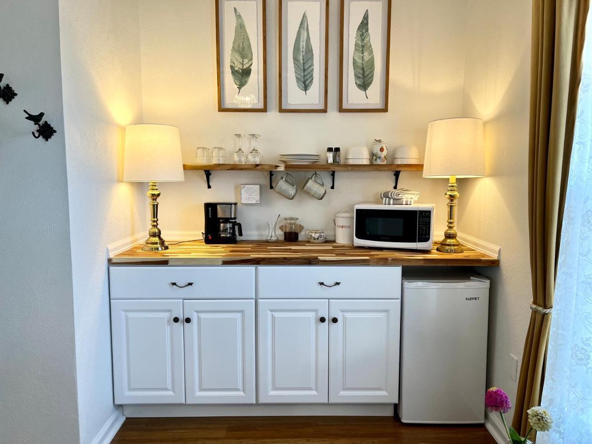 Flora House 5* Denver