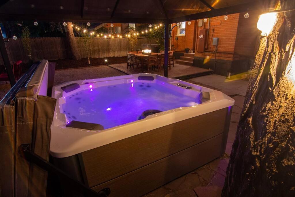 Perfect Urban Sanctuary For 8 W Hot Tub Near Park Holiday home