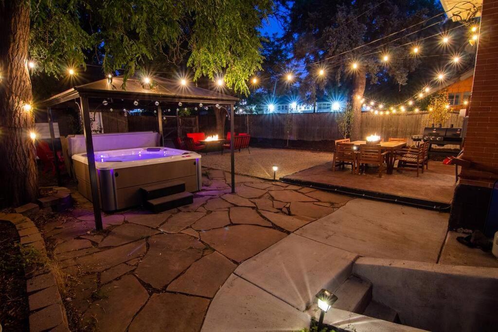 Perfect Urban Sanctuary For 8 W Hot Tub Near Park Holiday home