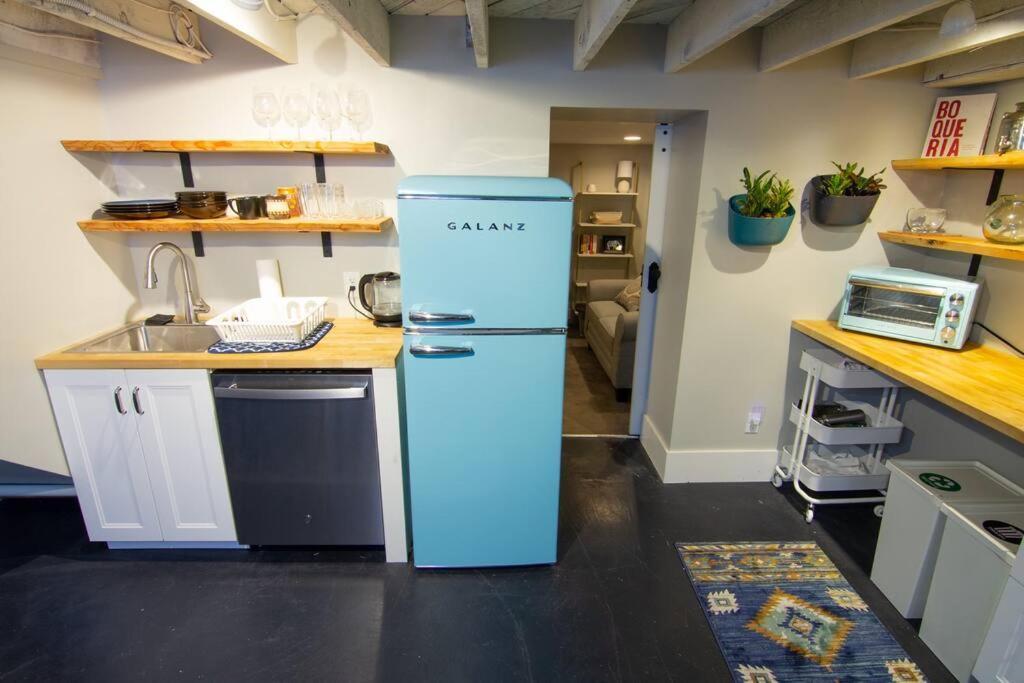 Perfect Urban Sanctuary For 8 W Hot Tub Near Park Holiday home *