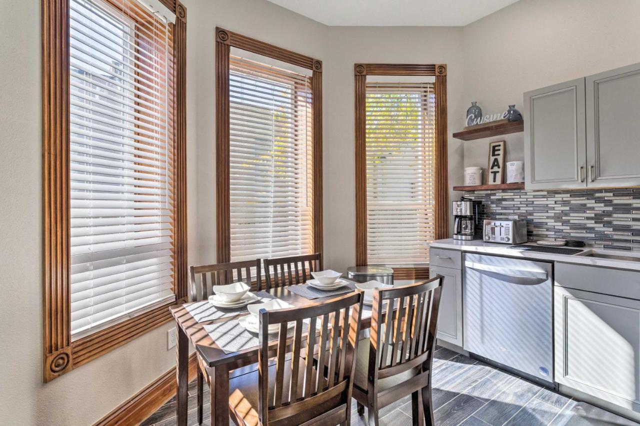 Updated Townhome Less Than 1 Mi To St Josephs Holiday home Denver
