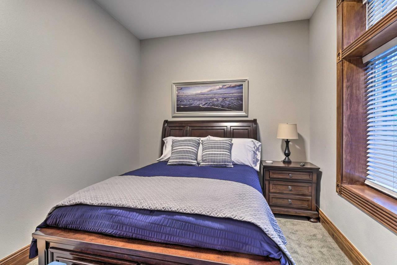 Updated Townhome Less Than 1 Mi To St Josephs Holiday home *