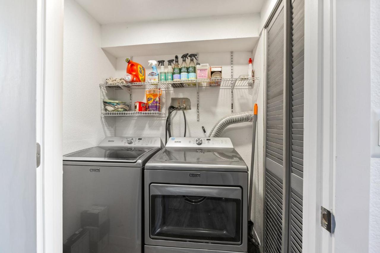 Basement With Full Kitchen And Near Downtown * Denver