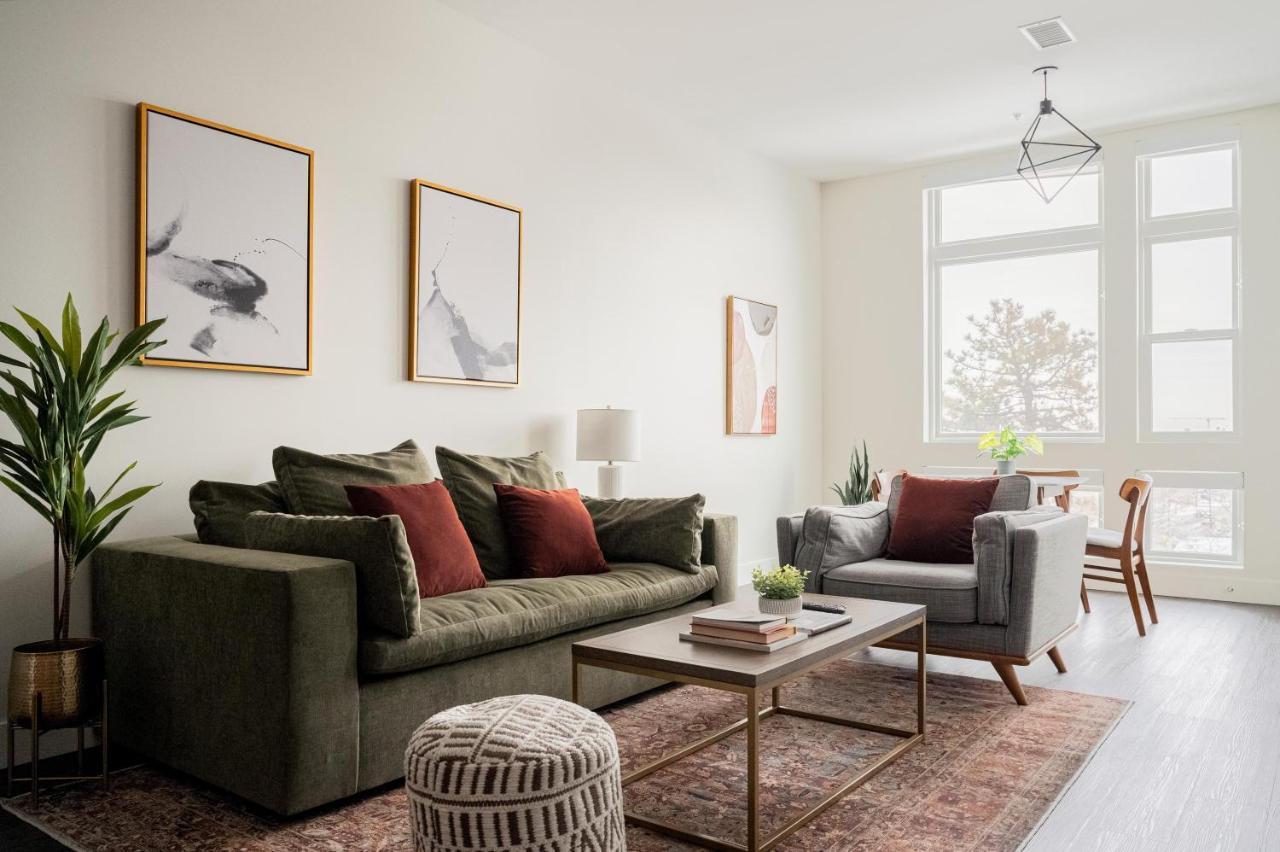 Modern Allure Lifestyle - View - Zuni Lofts Holiday home