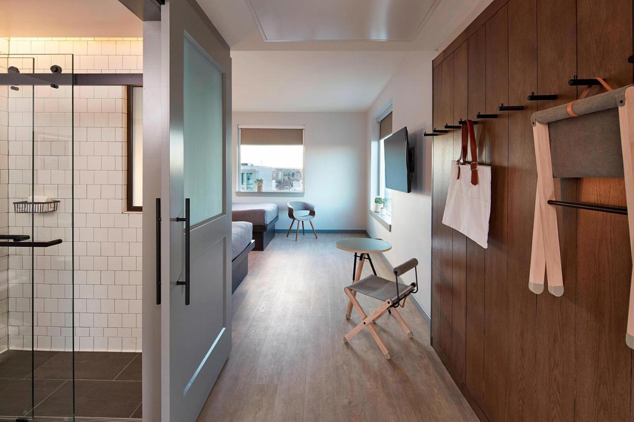 Moxy Cherry Creek Hotel Denver
