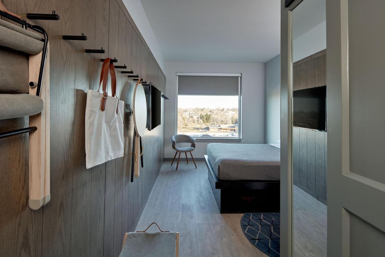 Hotel Moxy Cherry Creek Denver