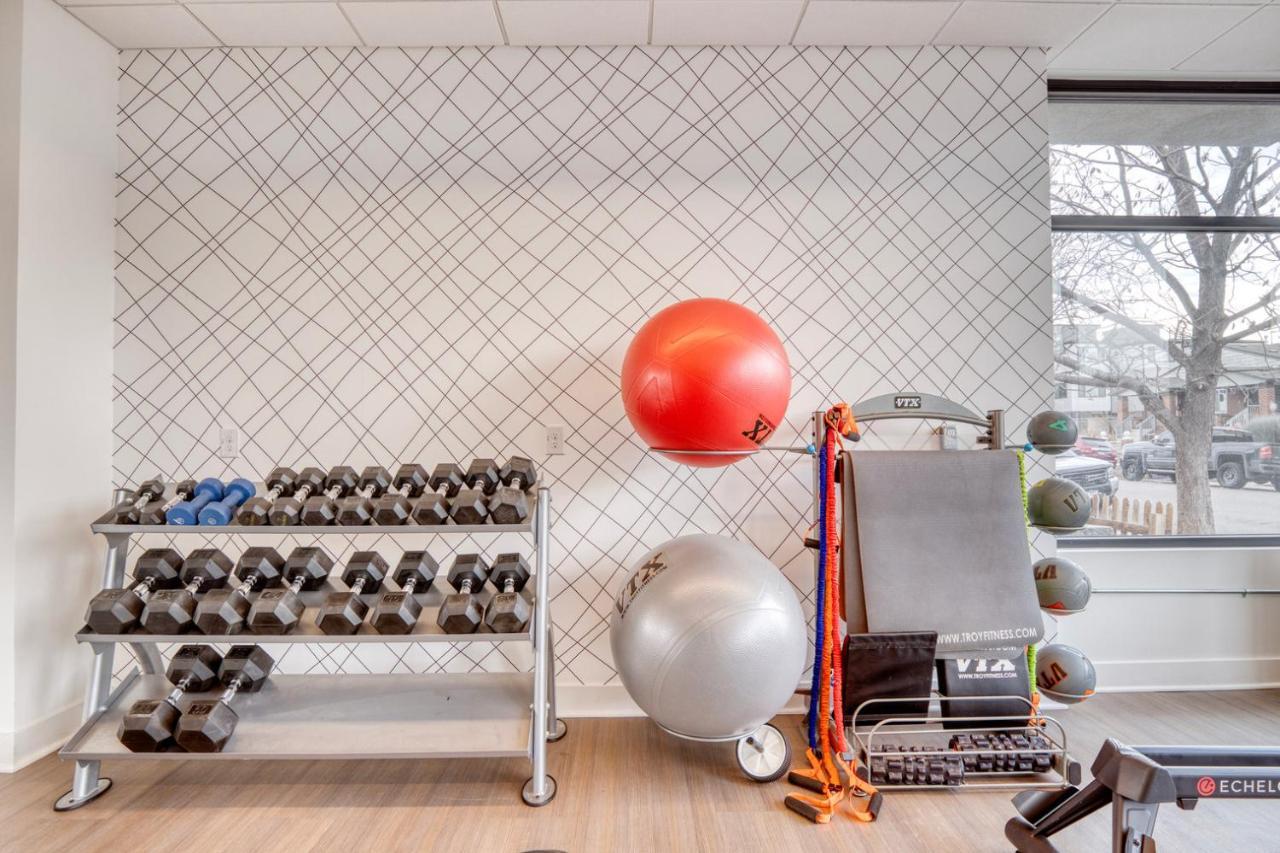 Sloans 2br W Gym Wd Roof Nr Park Den-105 Apartment *