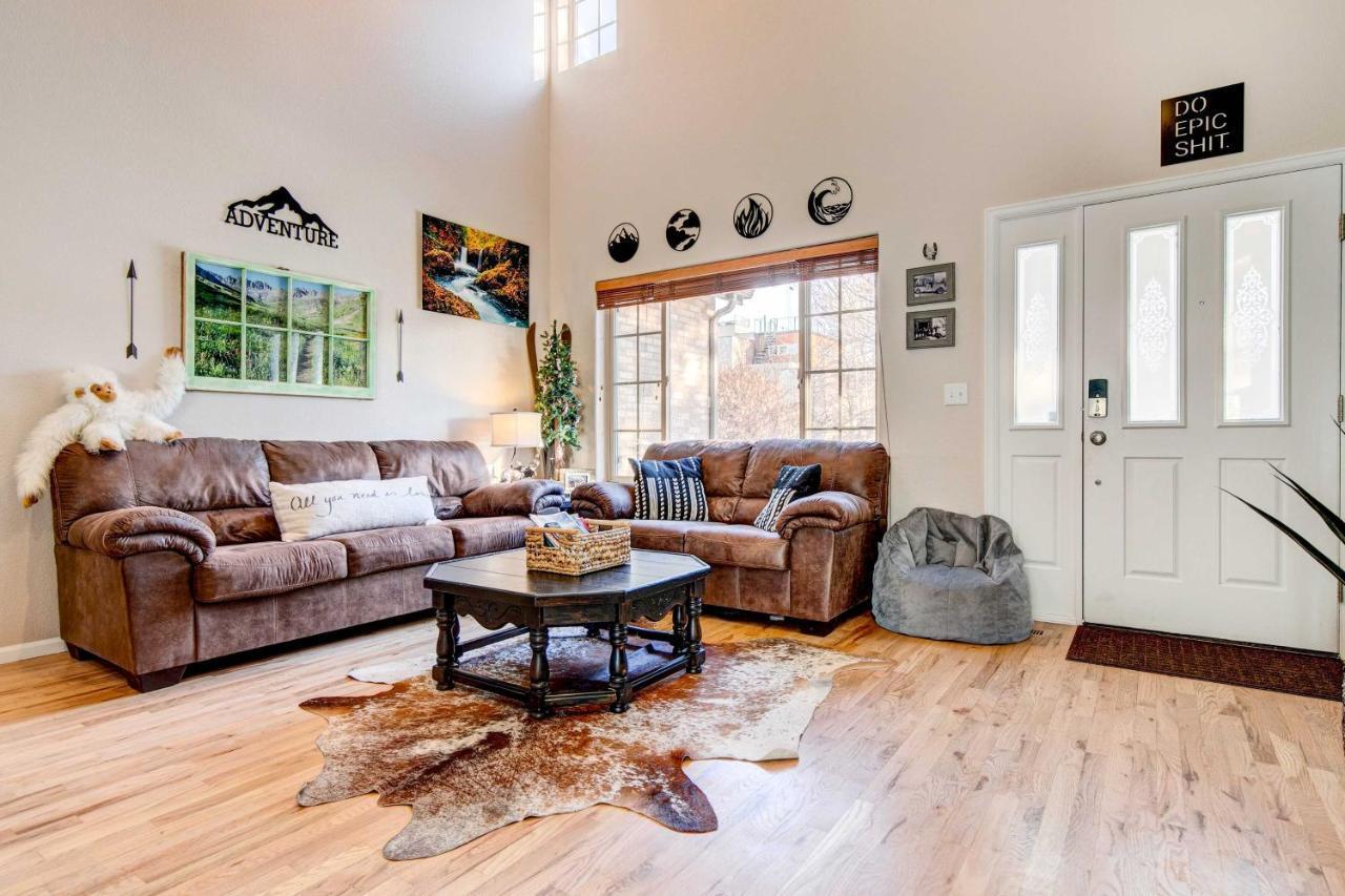 Holiday home Townhome In Highlands With Spacious Yard!