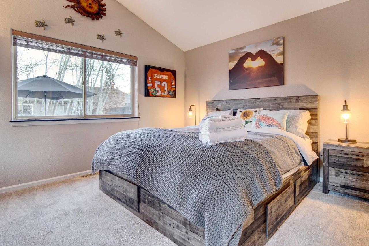 Townhome In Highlands With Spacious Yard! Denver
